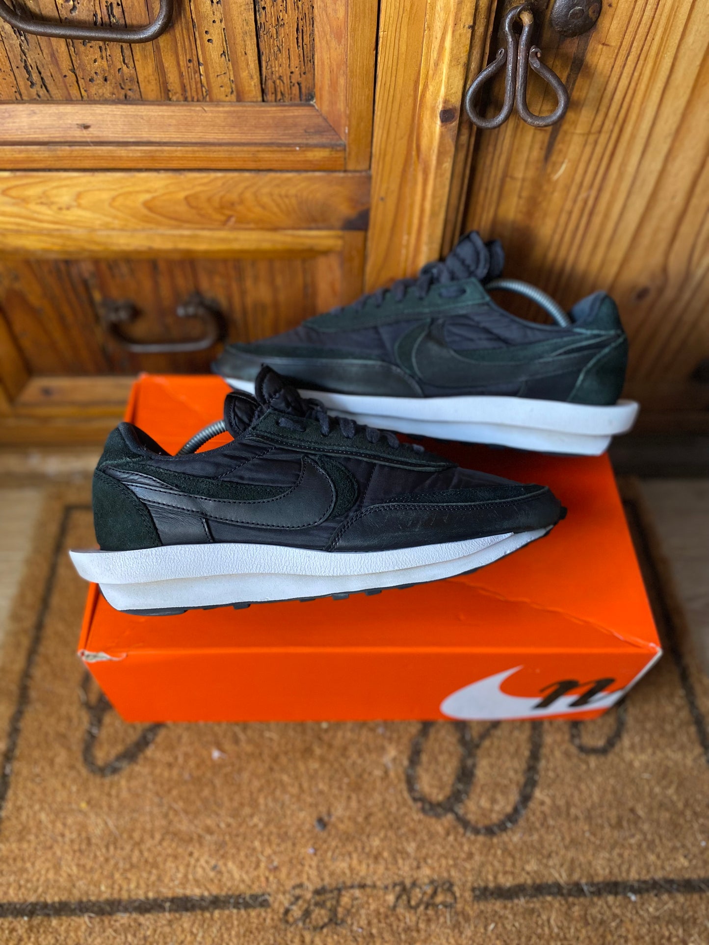 NIKE LD WAFFLE SACAI ‘BLACK NYLON’ - UK 10