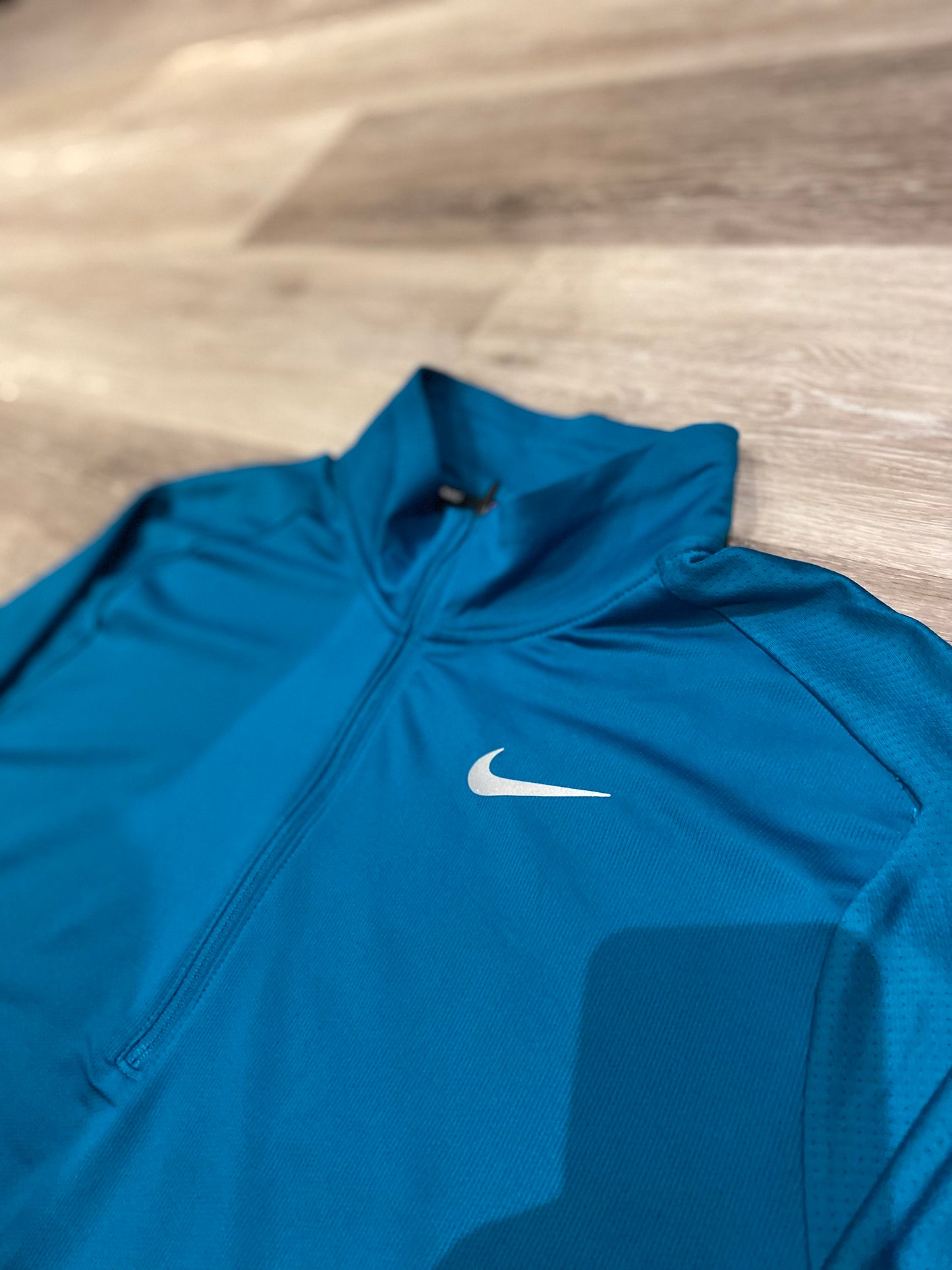 NIKE RUNNING QUARTER ZIP