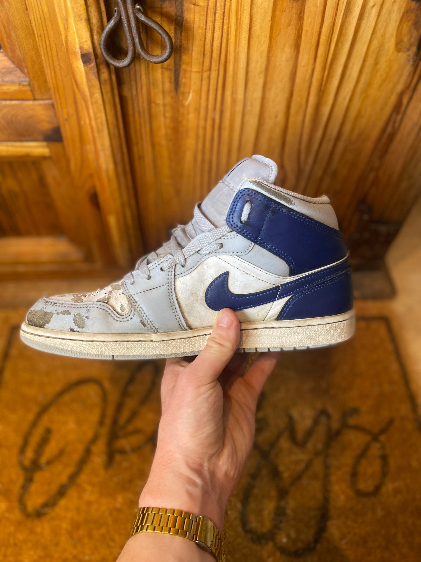 JORDAN 1 MID ‘WOLF GREY MIDNIGHT NAVY’ - UK 9