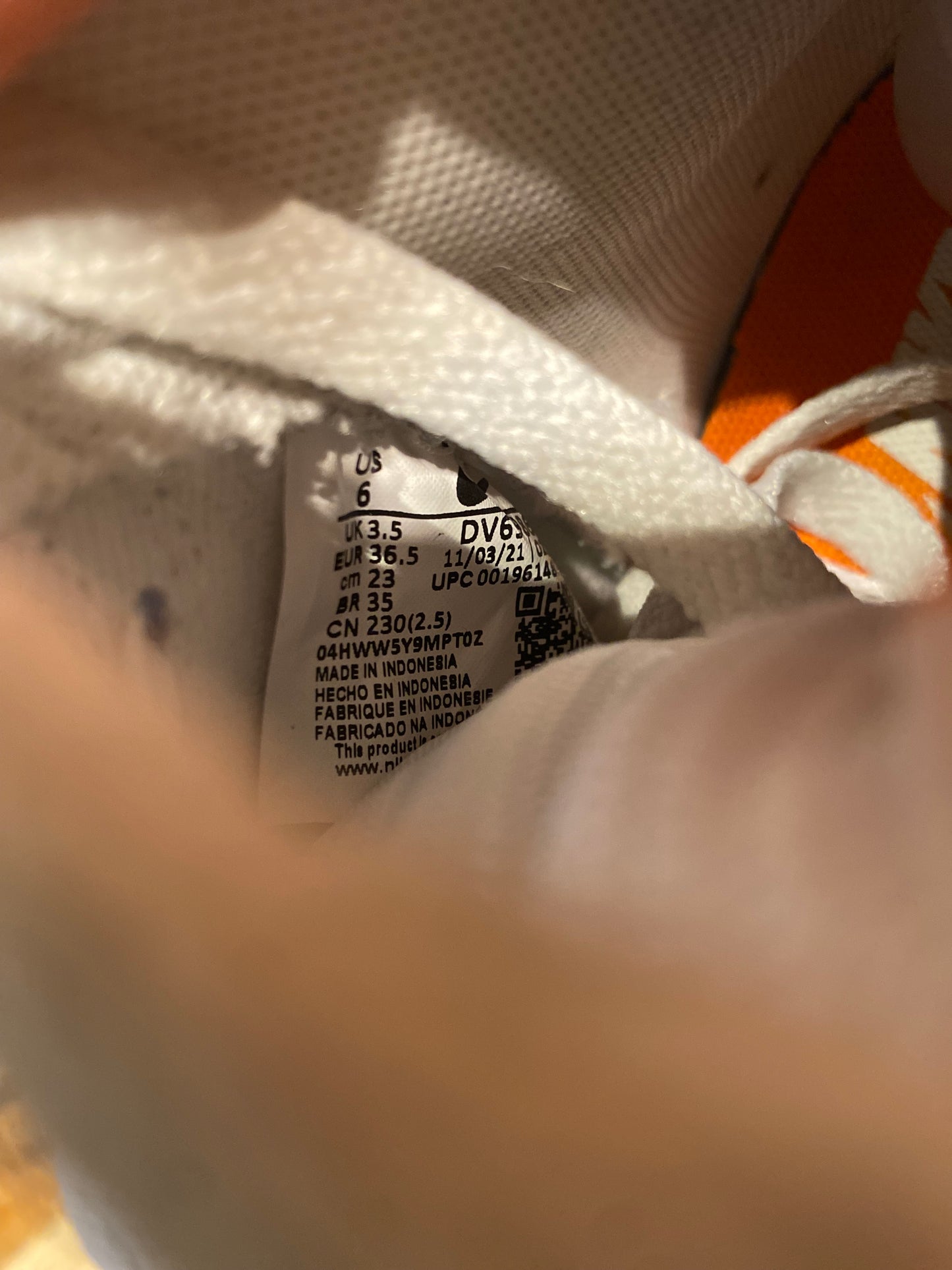 NIKE DUNK HIGH ‘WHITE MAGMA ORANGE’ - UK 3.5