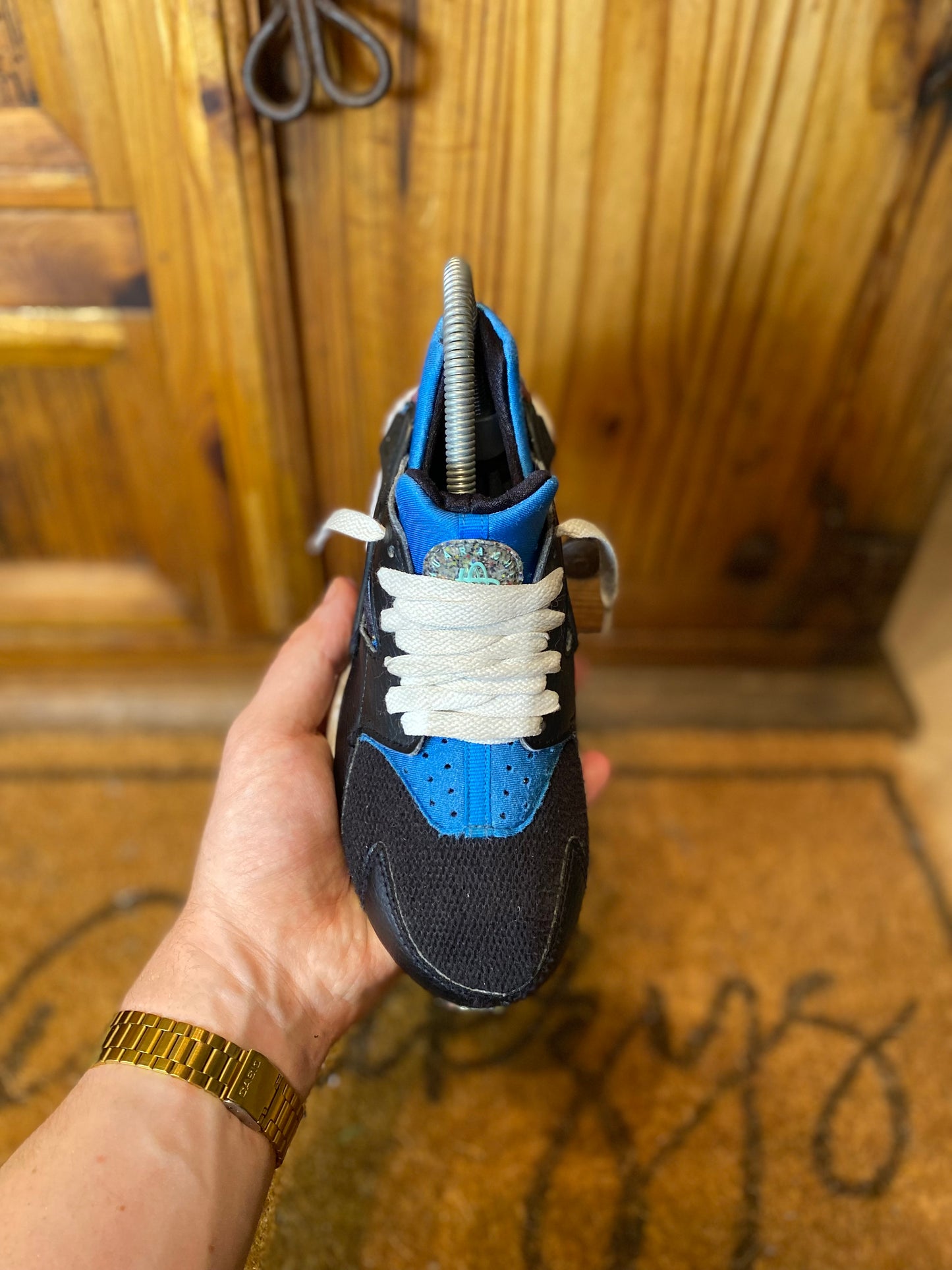 NIKE HUARACHE ‘BLACK PHOTO BLUE ACTIVE PINK’ - UK 3.5