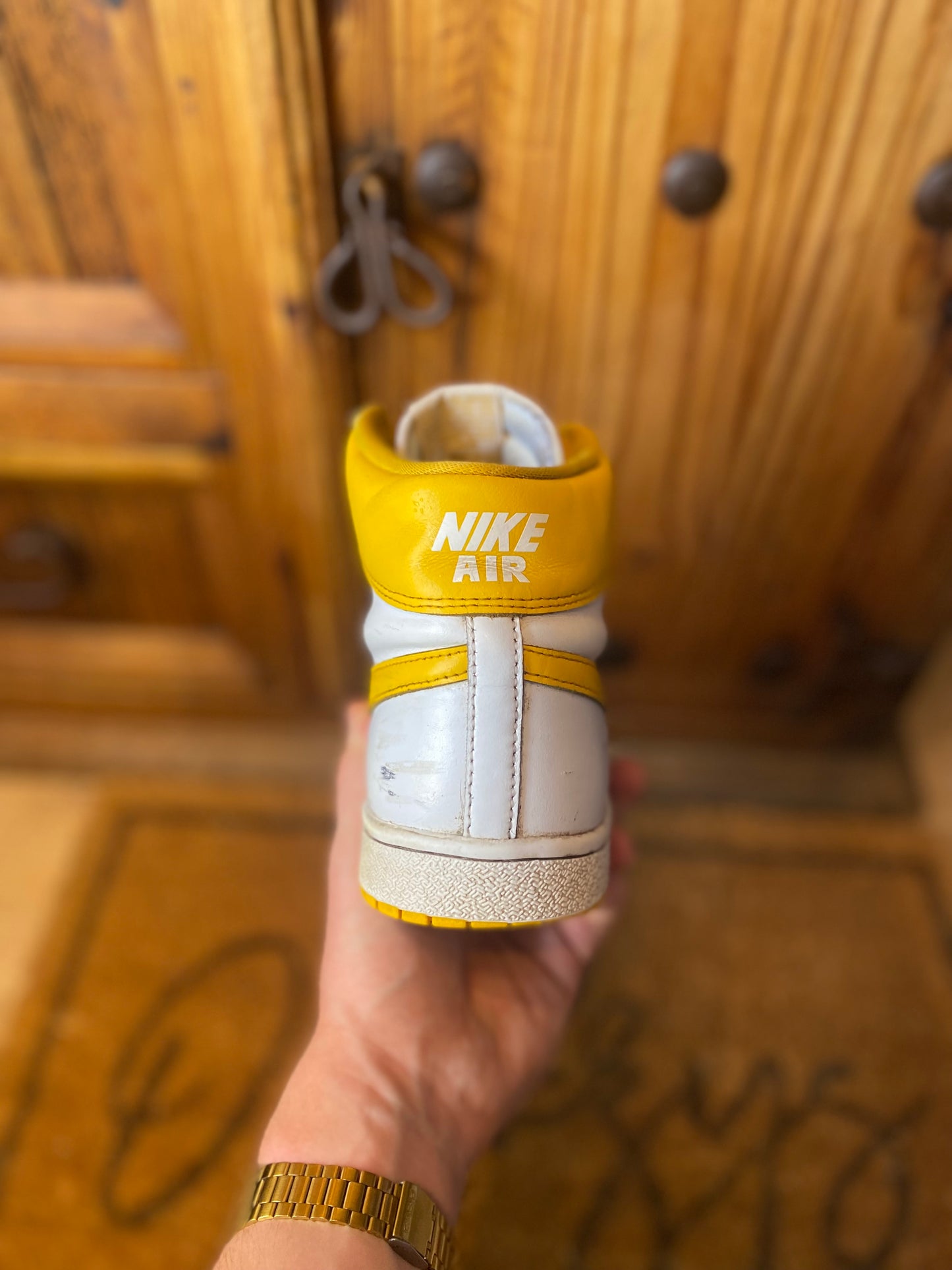 NIKE JORDAN AIR SHIP PE ‘UNIVERSITY GOLD’ - UK 8.5