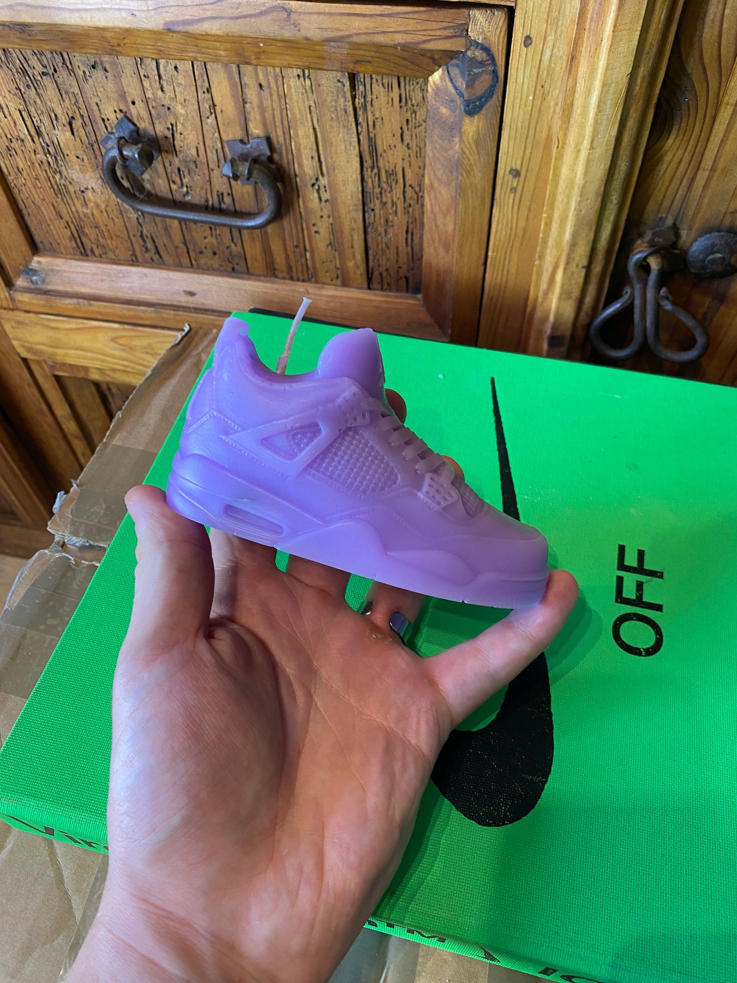 JORDAN 4 SNEAKER CANDLE *scented* - #0022