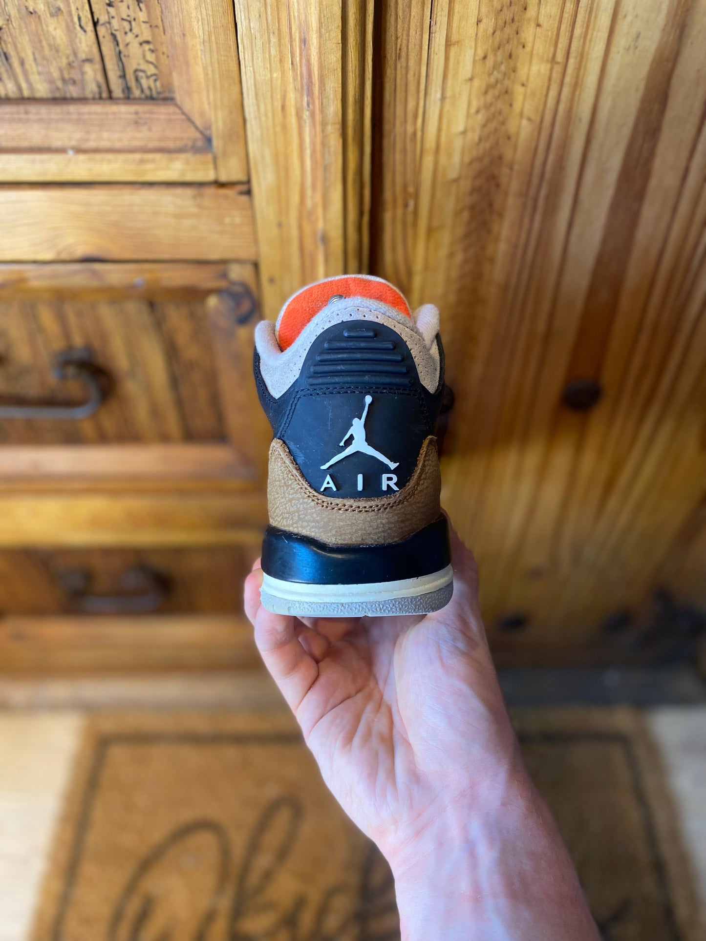JORDAN 3 ‘DESERT ELEPHANT’ - UK 4.5
