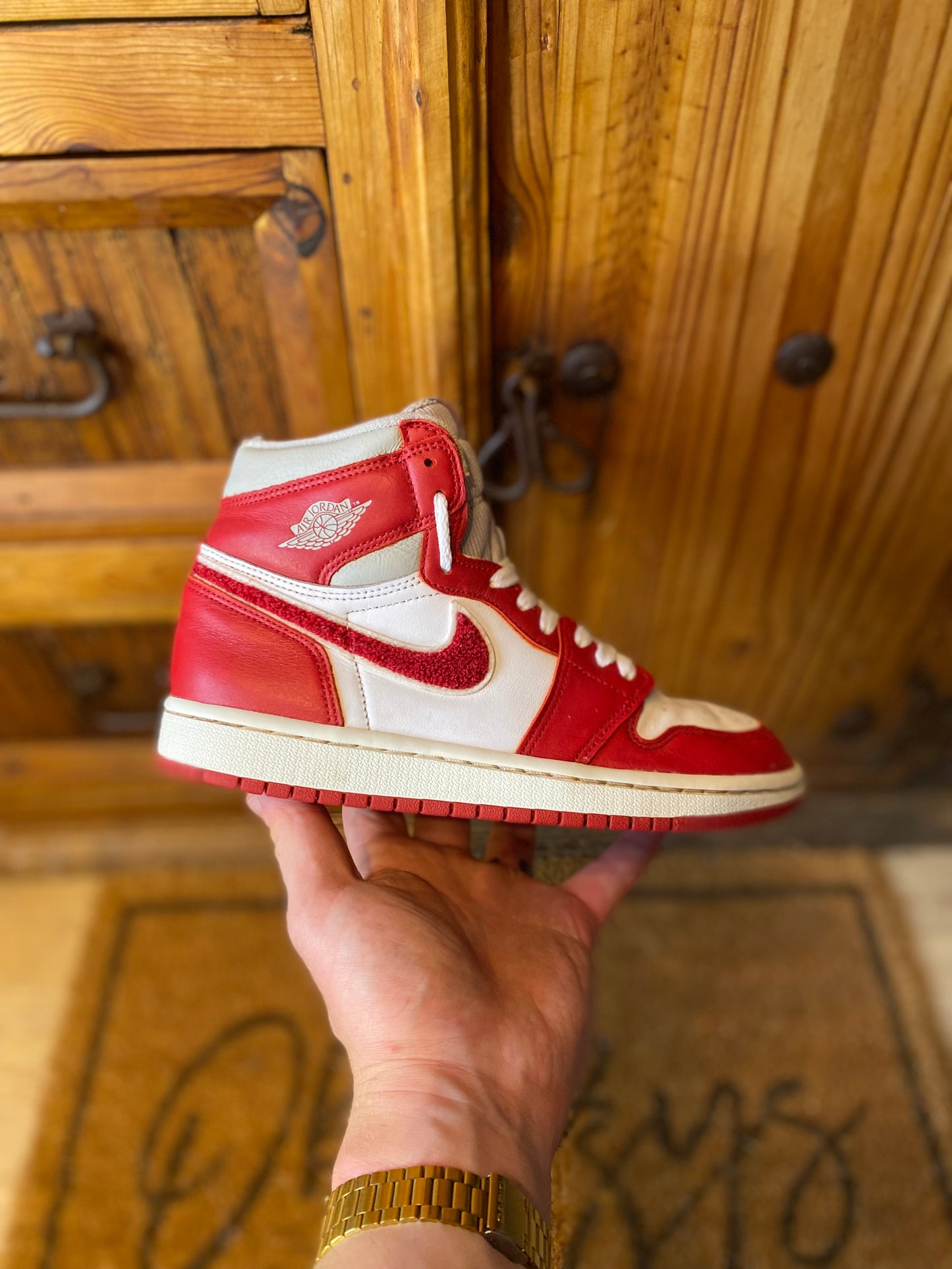 JORDAN 1 HIGH ‘VARSITY RED’ - UK 4.5