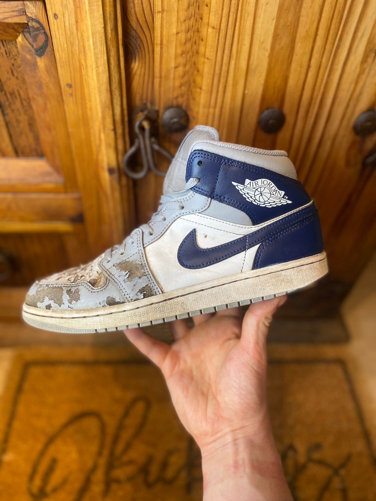 JORDAN 1 MID ‘WOLF GREY MIDNIGHT NAVY’ - UK 9