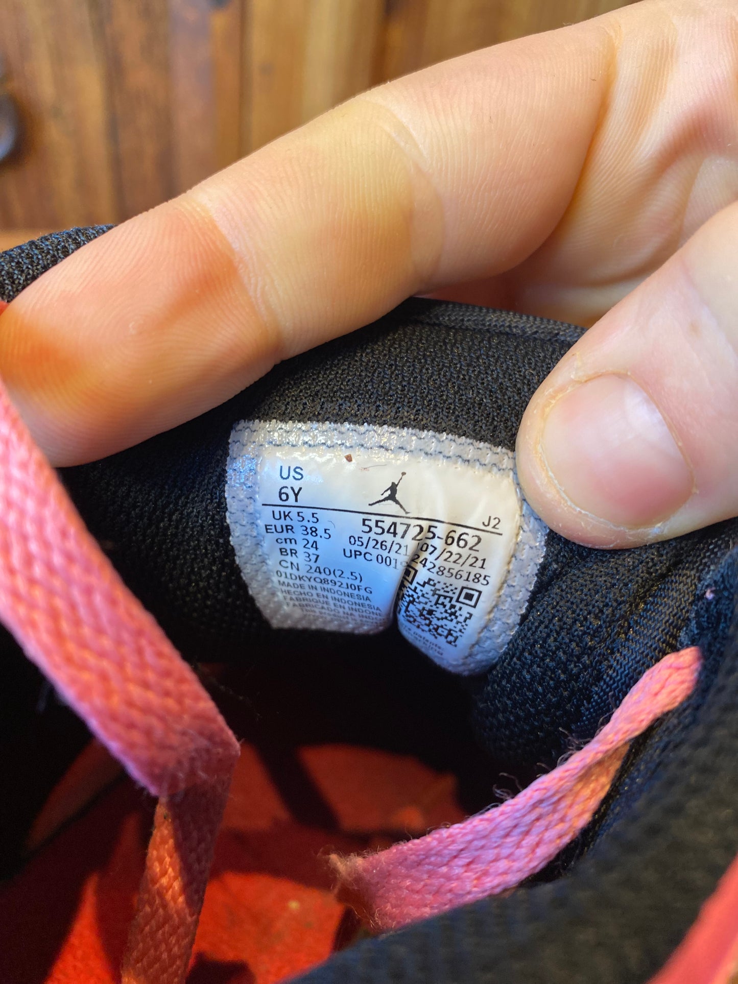 JORDAN 1 MID ‘CORAL CHALK’ - UK 5.5