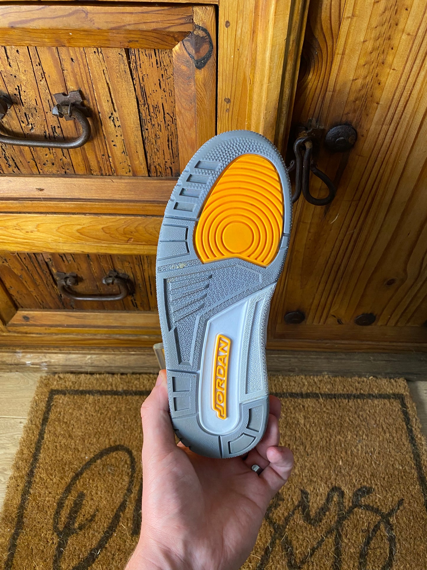 JORDAN 3 ‘LASER ORANGE’ - UK 4