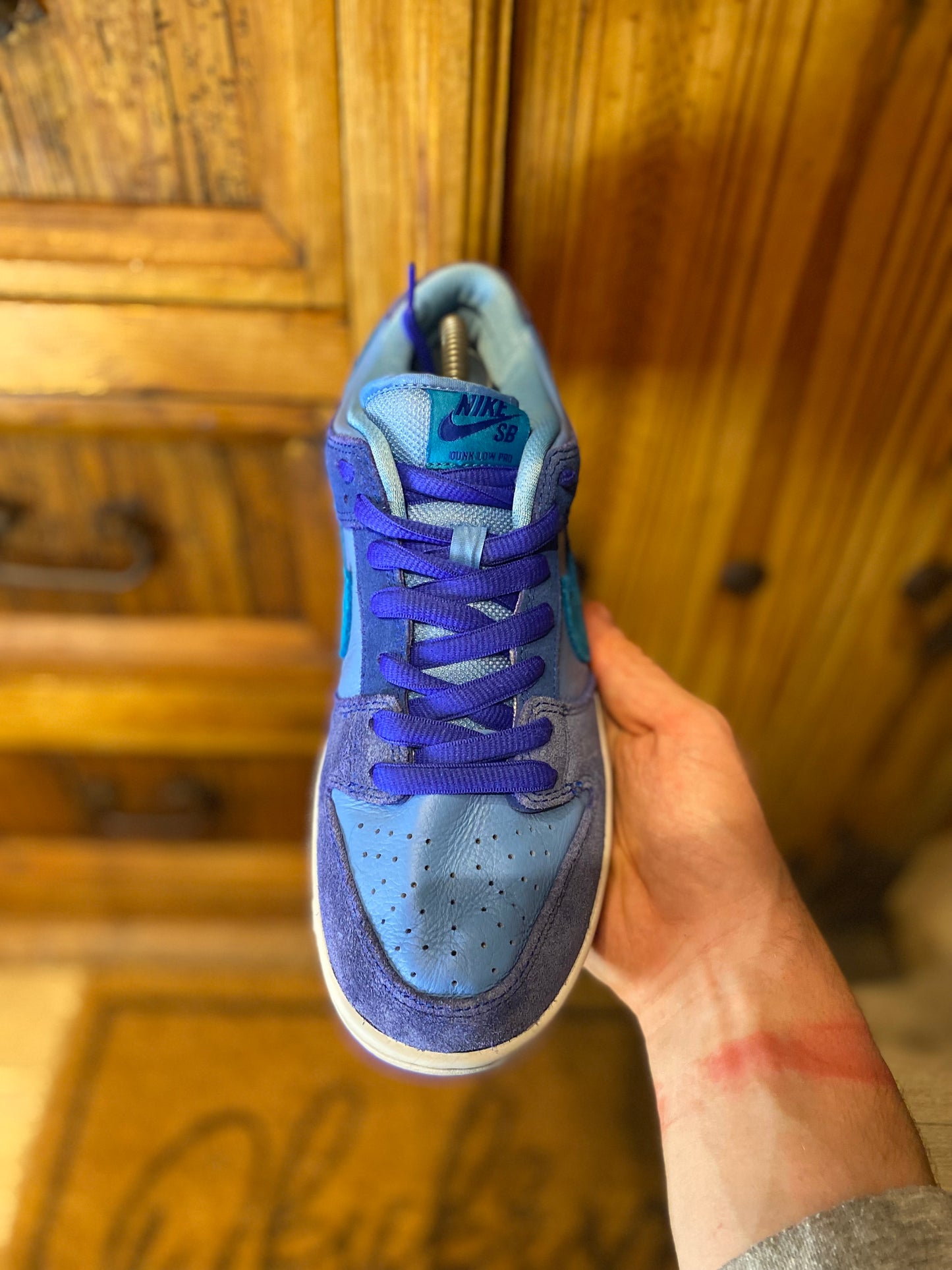 NIKE SB DUNK LOW ‘BLUE RASPBERRY’ - UK 7