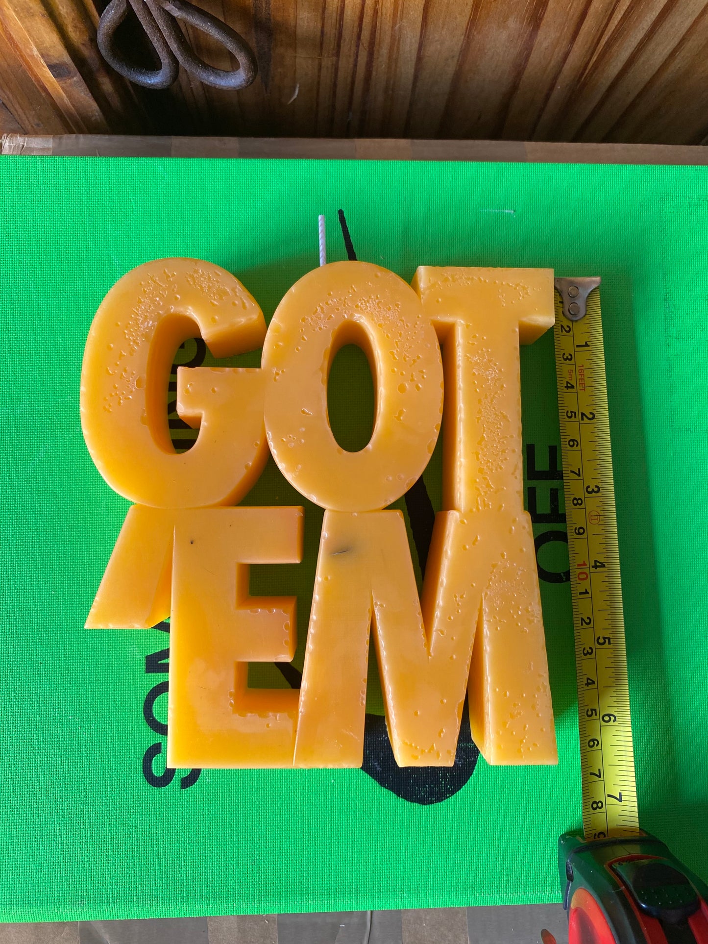 GOT EM’ SNEAKER CANDLE *scented* - #0009