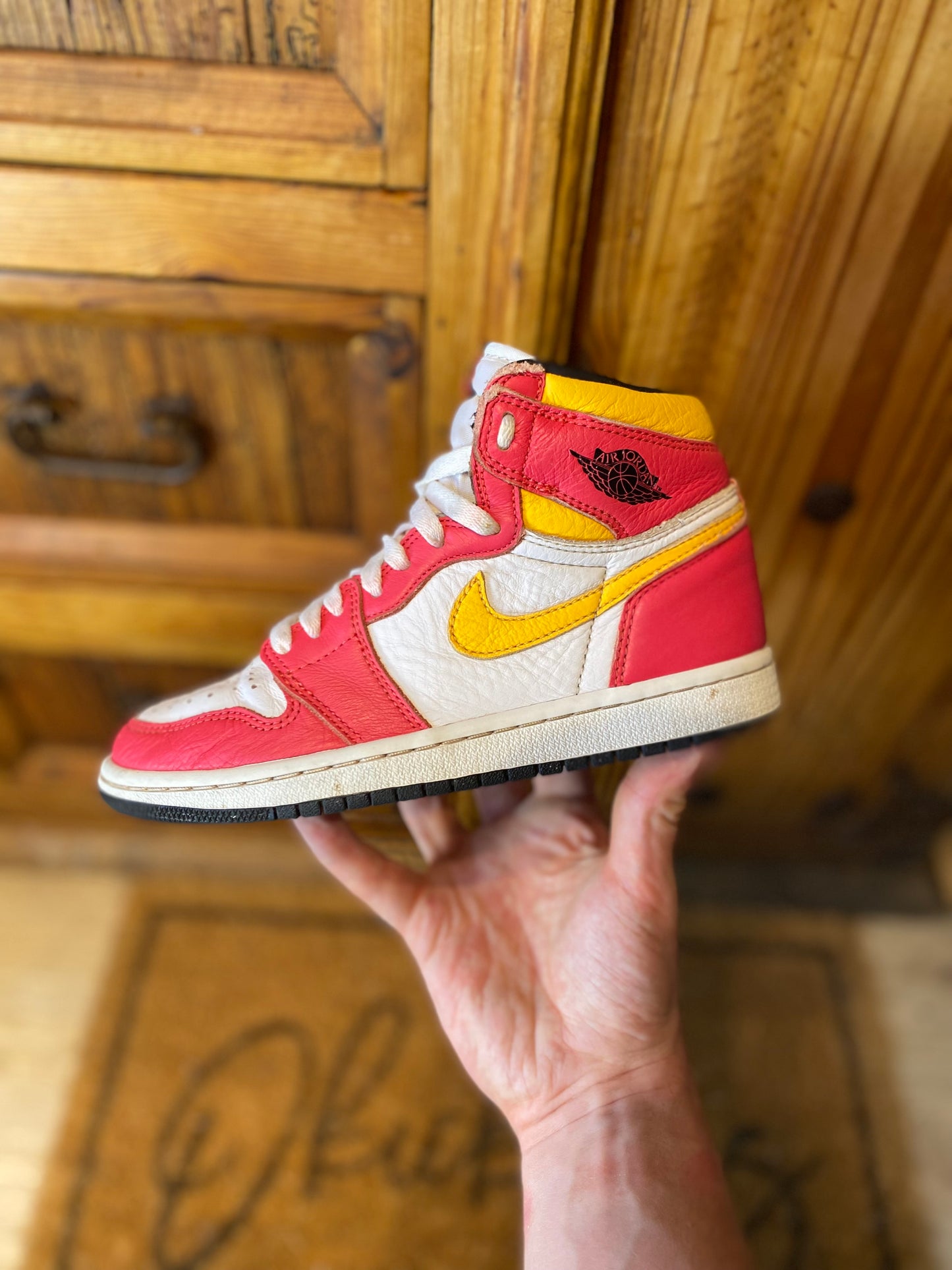 JORDAN 1 HIGH ‘LIGHT FUSION RED’ - UK 4.5