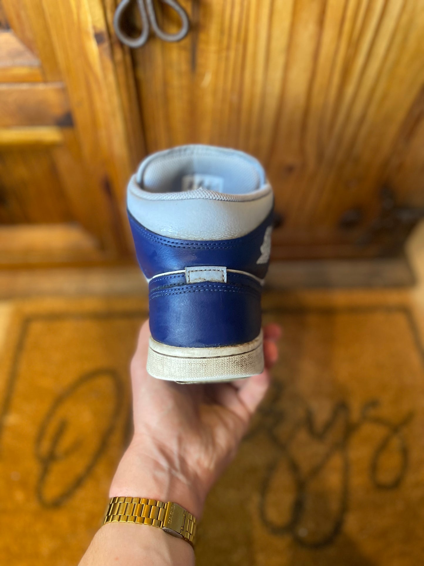 JORDAN 1 MID ‘WOLF GREY MIDNIGHT NAVY’ - UK 9