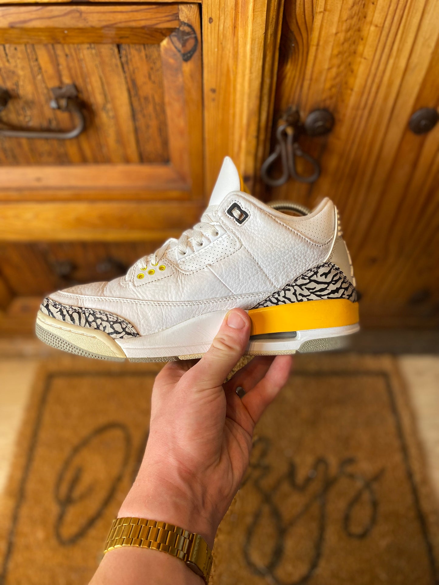 JORDAN 3 ‘LASER ORANGE’ - UK 5.5
