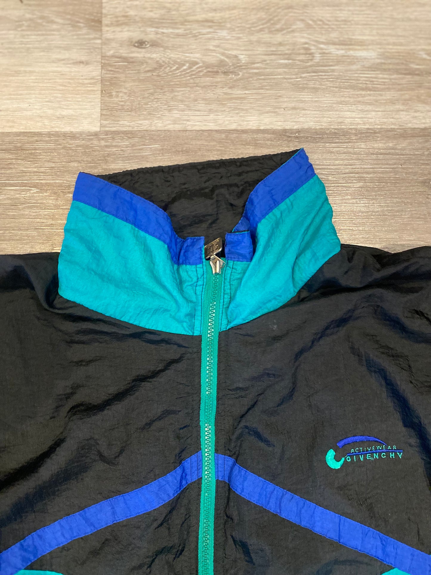 RETRO GIVENCHY WINDBREAKER - S
