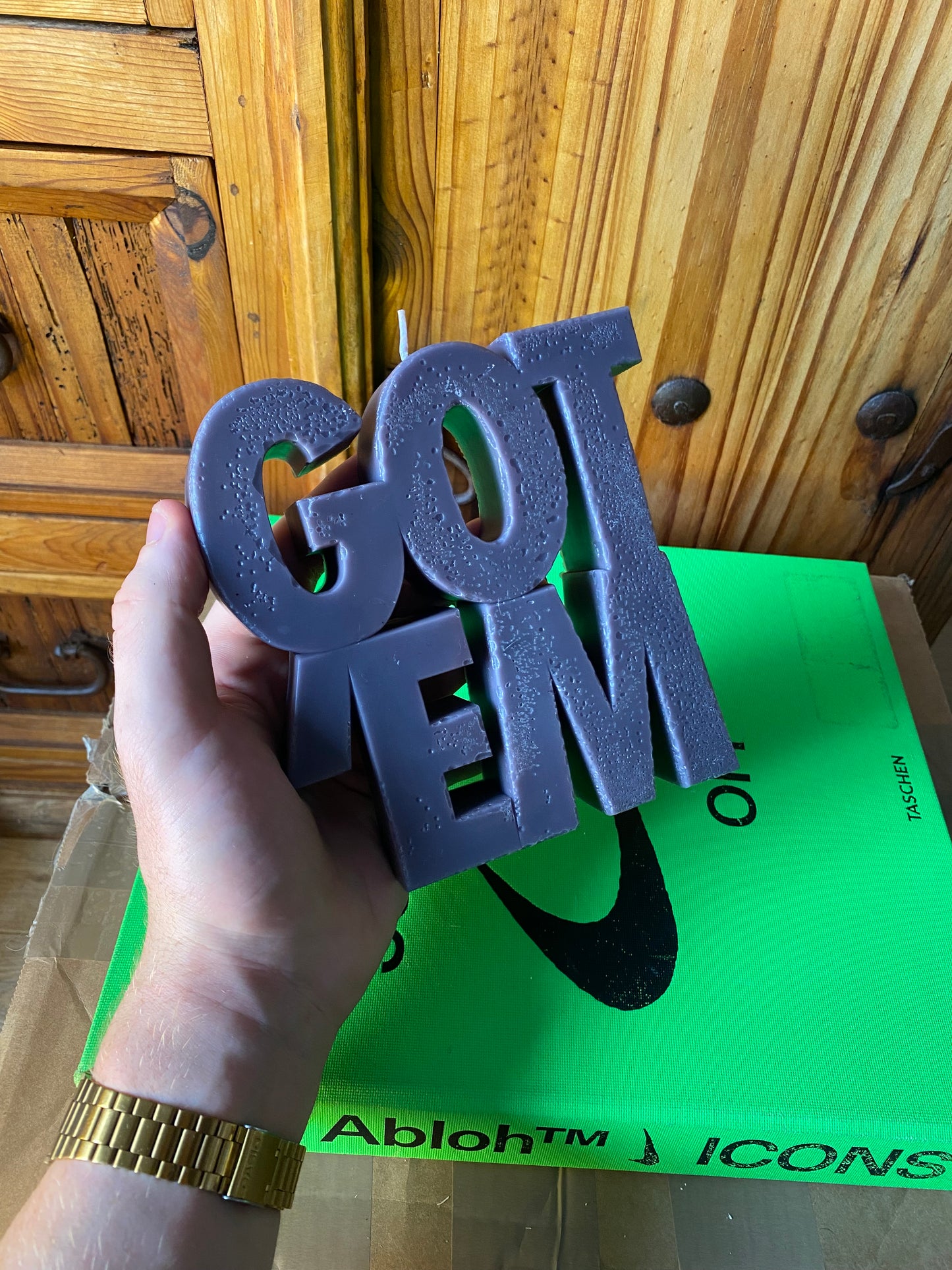 GOT EM’ SNEAKER CANDLE *scented* - #0006