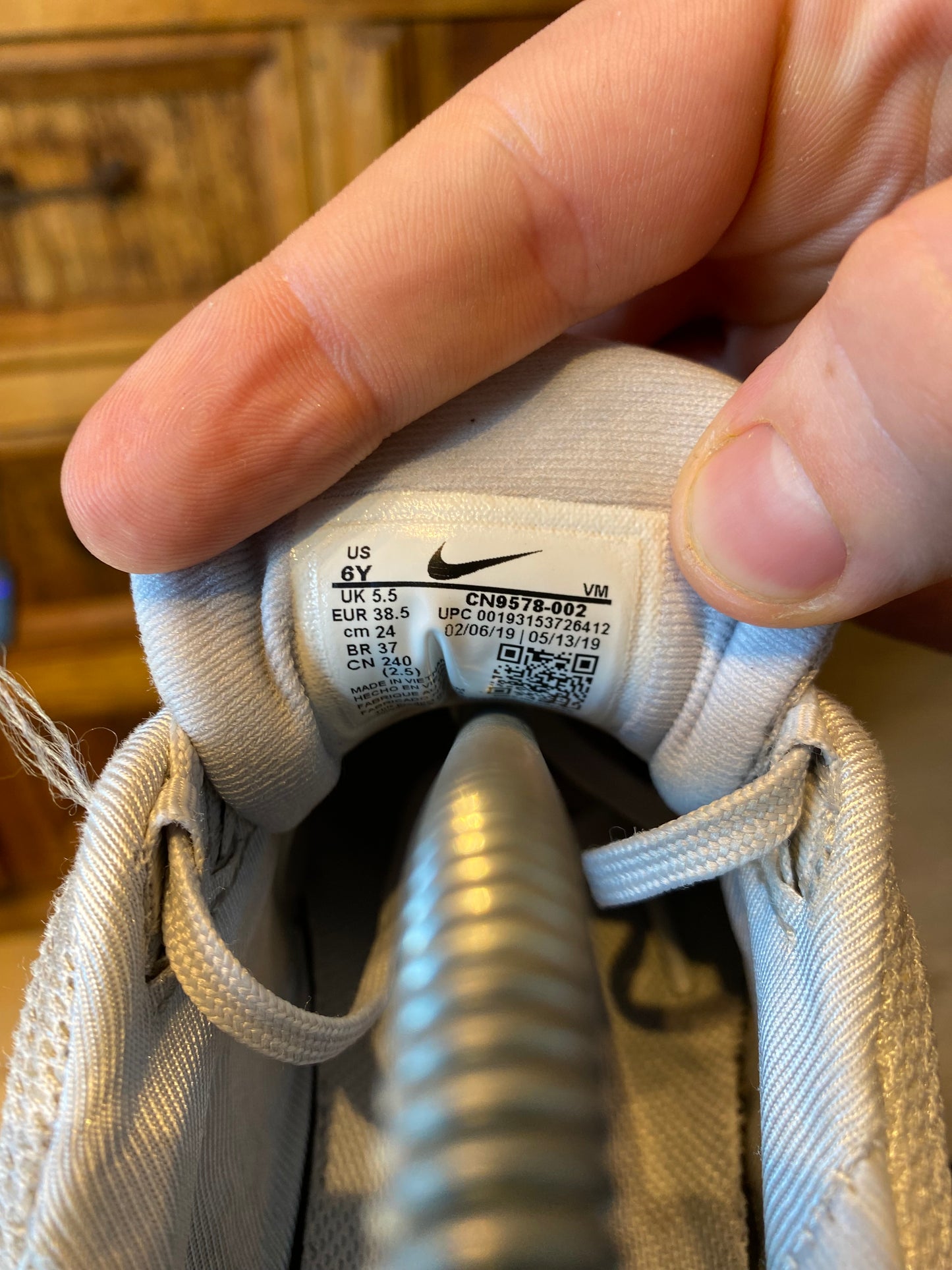 NIKE AIR MAX 720 ‘WHITE PURE PLATINUM’ - UK 5.5