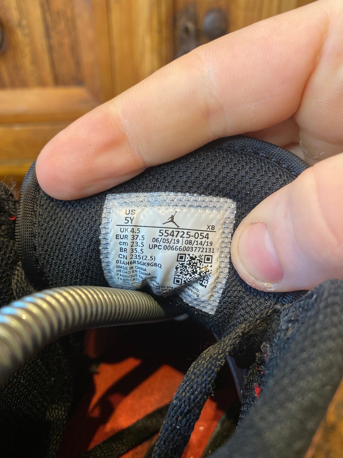 JORDAN 1 MID ‘REVERSE BRED’ - UK 4.5