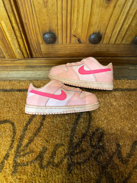 NIKE DUNK LOW ‘TRIPLE PINK’ - UK 7.5 TD
