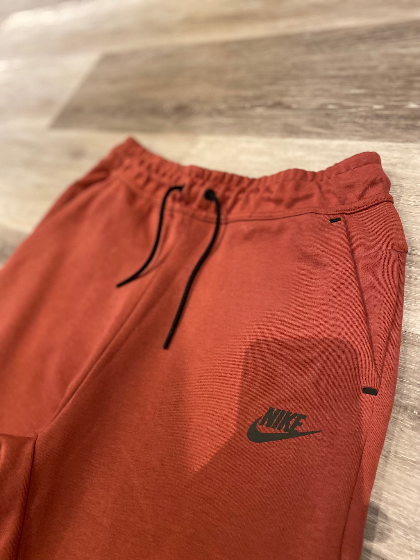 NIKE TECH FLEECE TRACKSUIT BOTTOMS - BNWT - XL JUNIOR