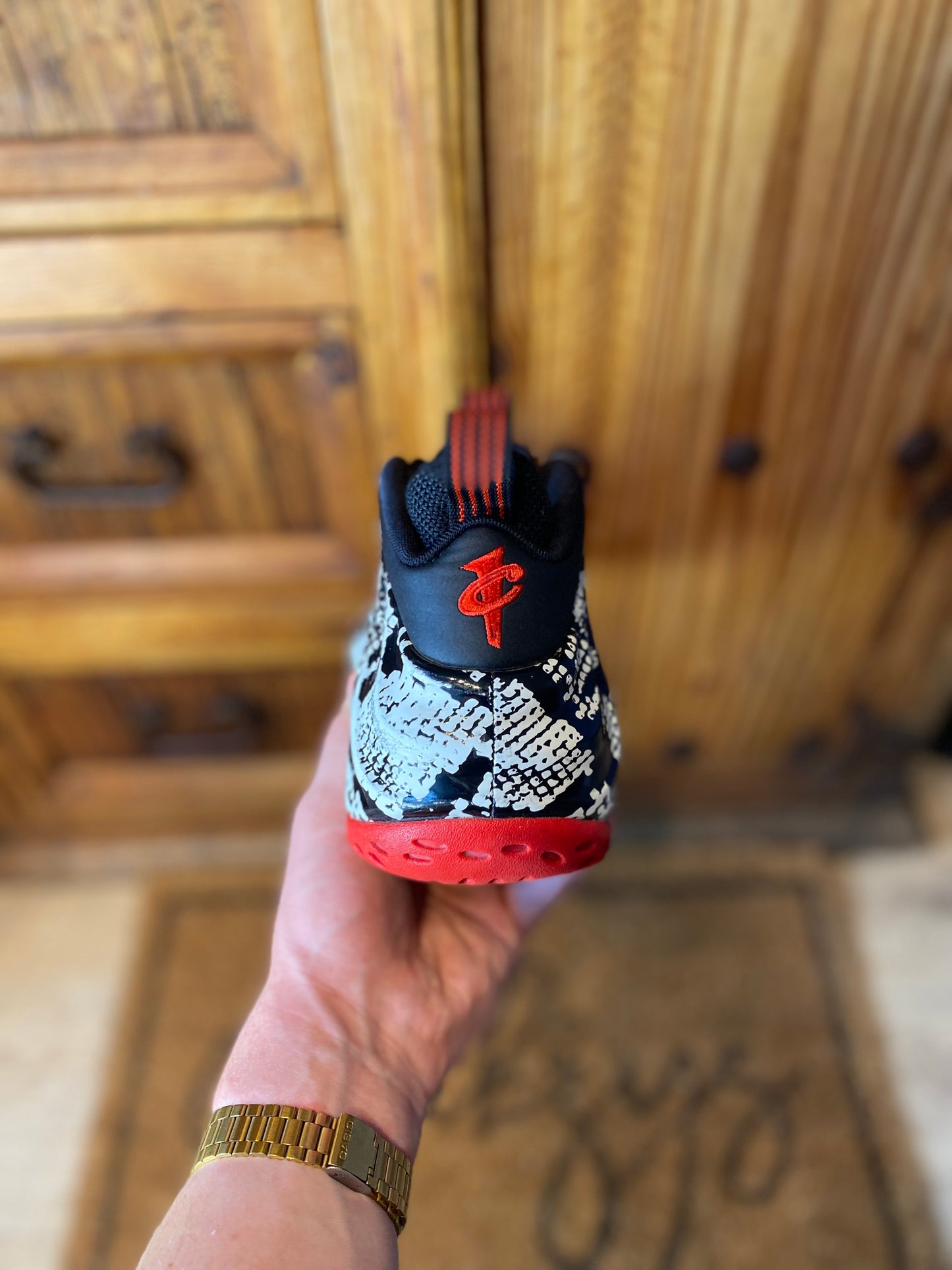 NIKE AIR FOAMPOSITE ‘ALBINO SNAKESKIN’ - UK 9