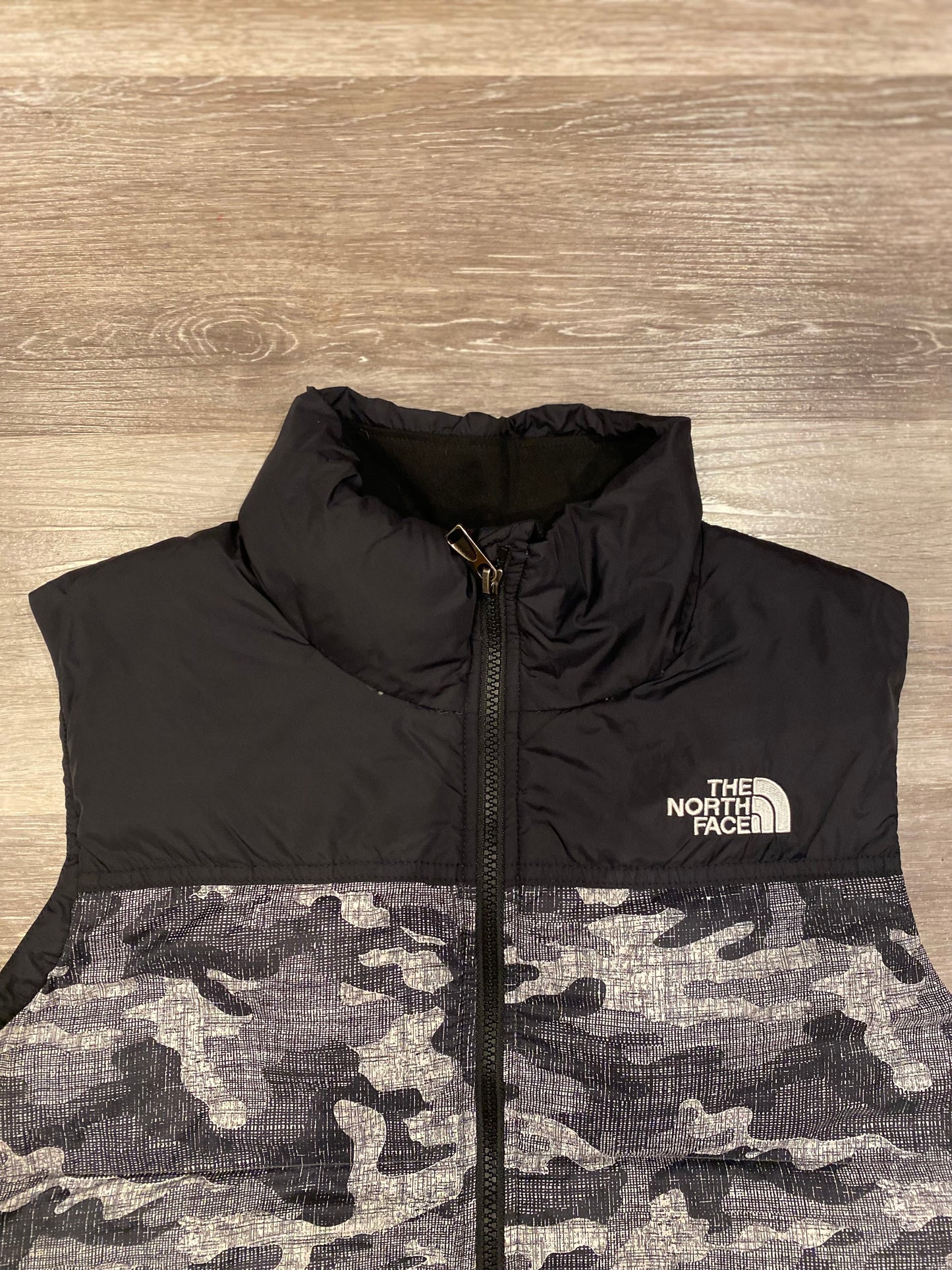 THE NORTH FACE NUPTSE 700 PUFFER GILET - JUNIOR XL