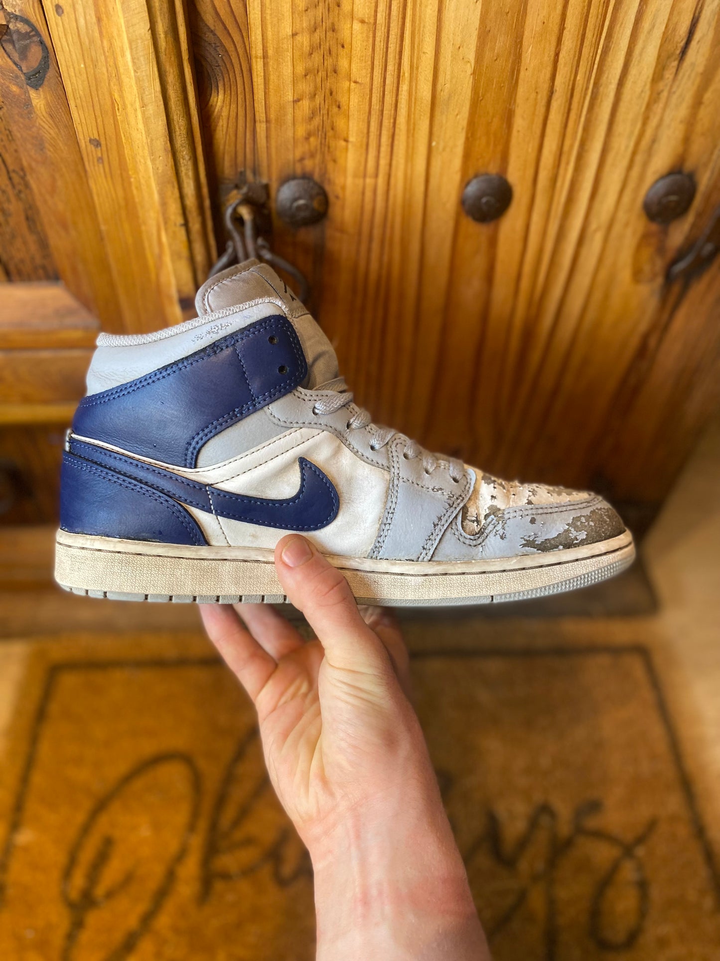 JORDAN 1 MID ‘WOLF GREY MIDNIGHT NAVY’ - UK 9