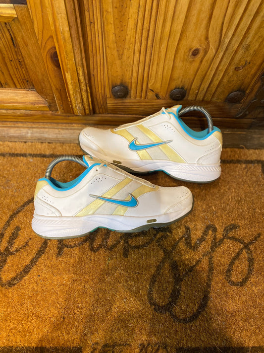 NIKE STEADY VII - UK 5.5