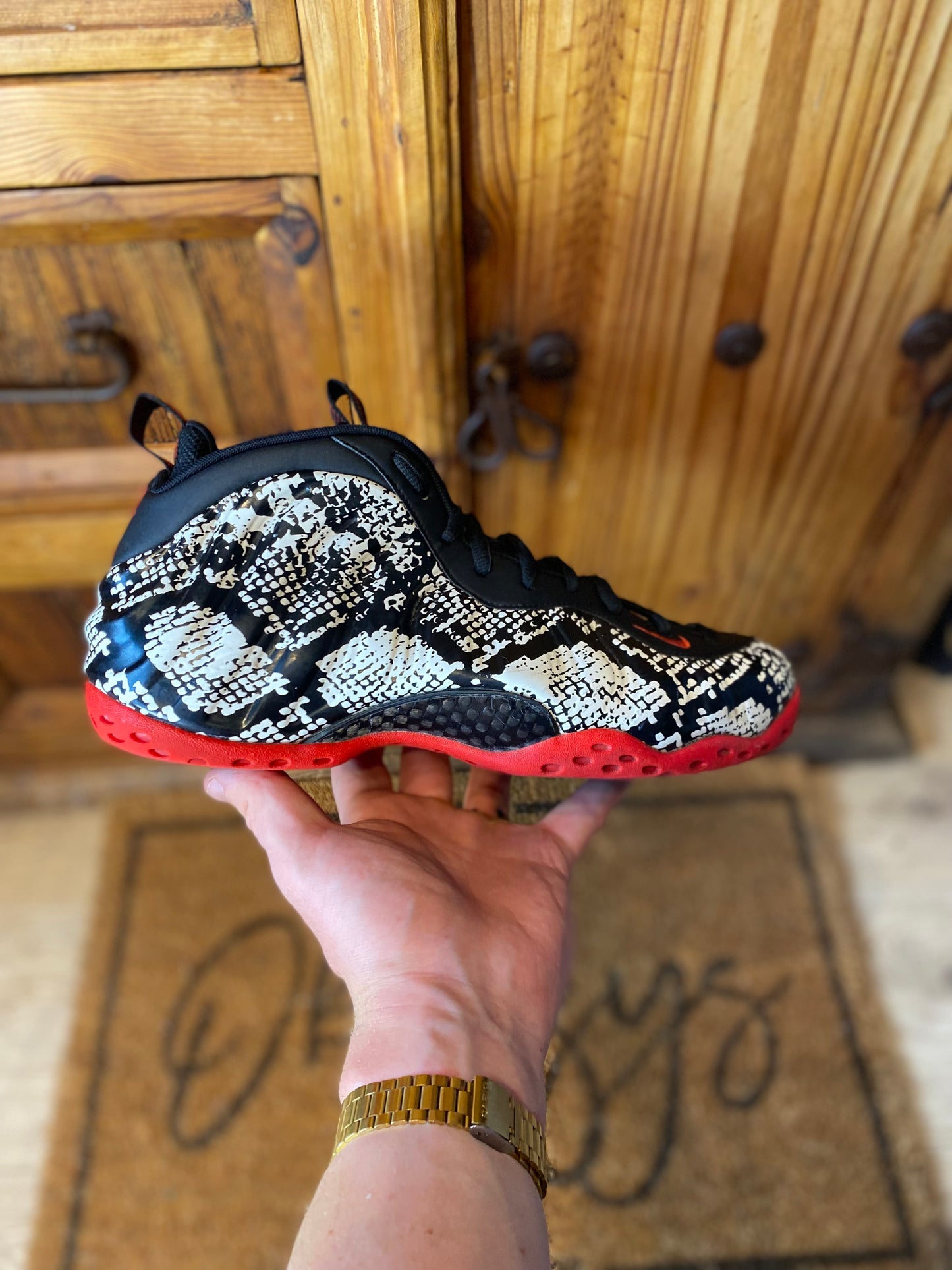 NIKE AIR FOAMPOSITE ‘ALBINO SNAKESKIN’ - UK 9