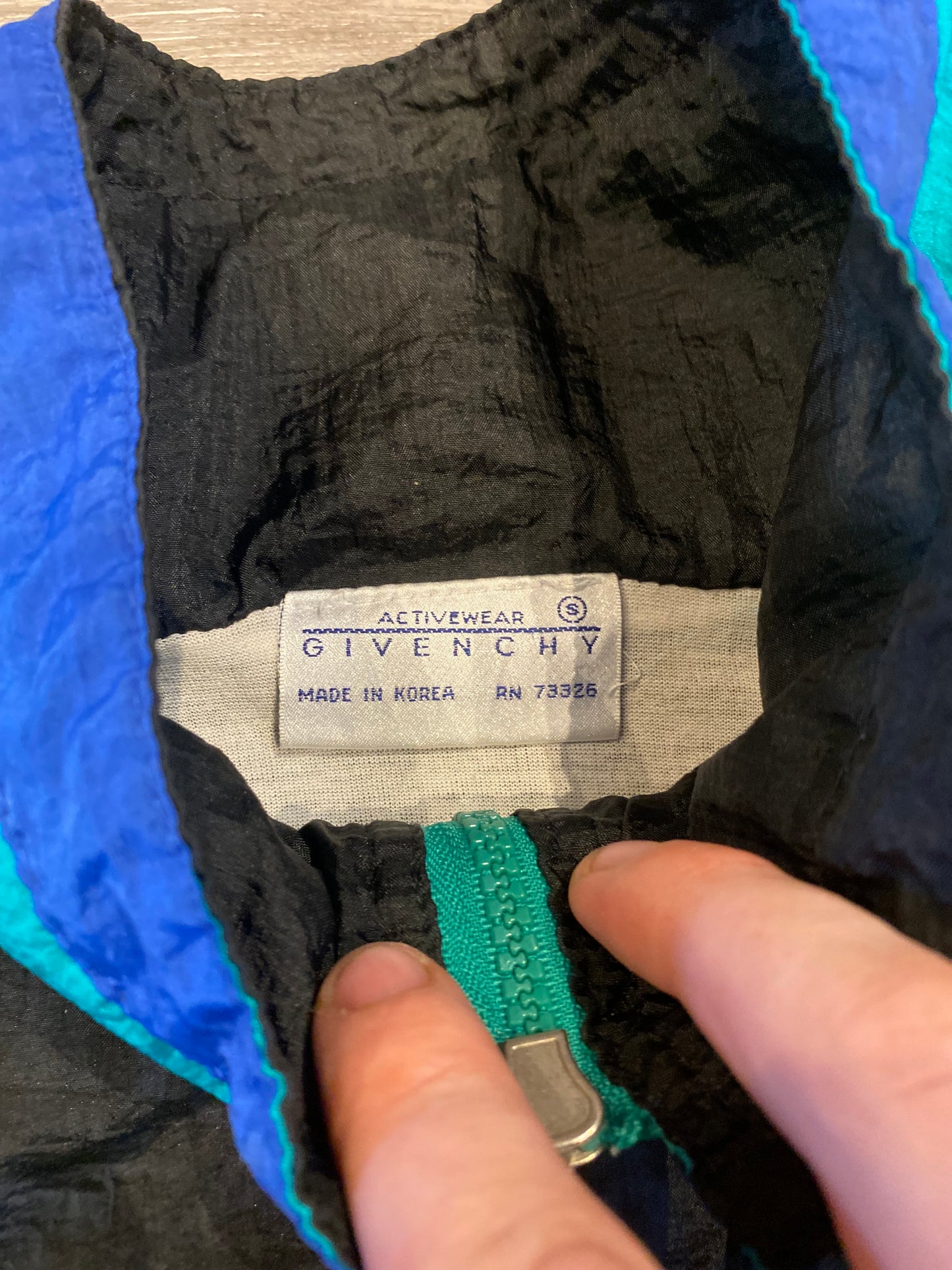RETRO GIVENCHY WINDBREAKER - S