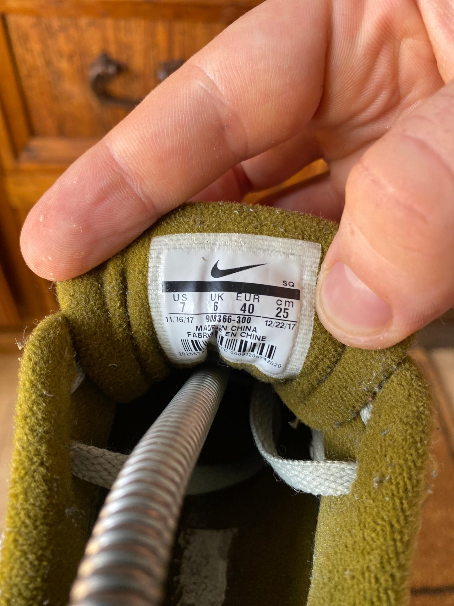 NIKE AIR MAX 1 CURRY PACK ‘OLIVE’ - UK 6