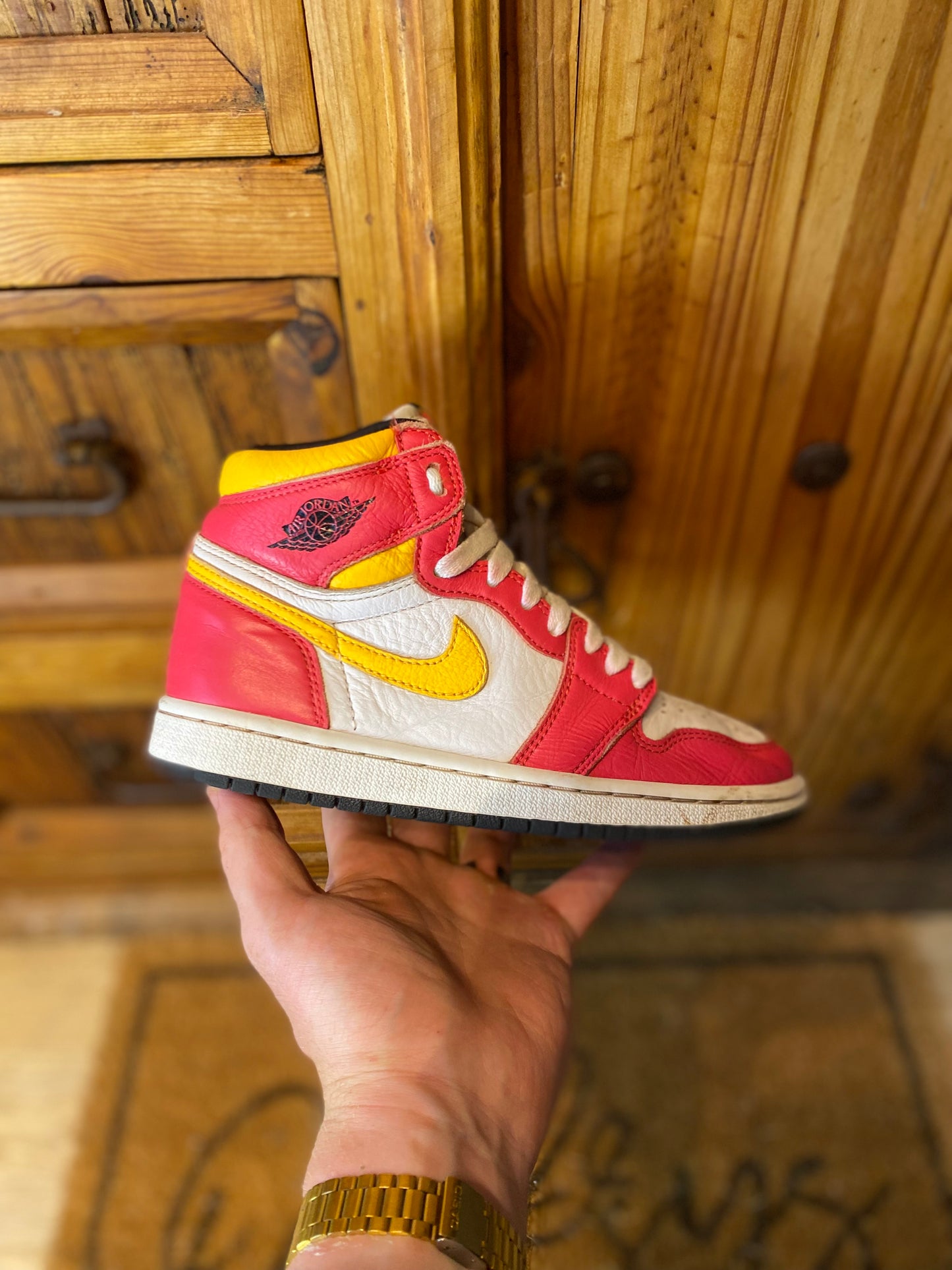 JORDAN 1 HIGH ‘LIGHT FUSION RED’ - UK 4.5