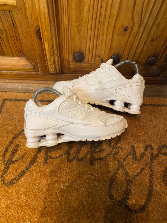 NIKE SHOX ENIGMA ‘TRIPLE WHITE’ - UK 4