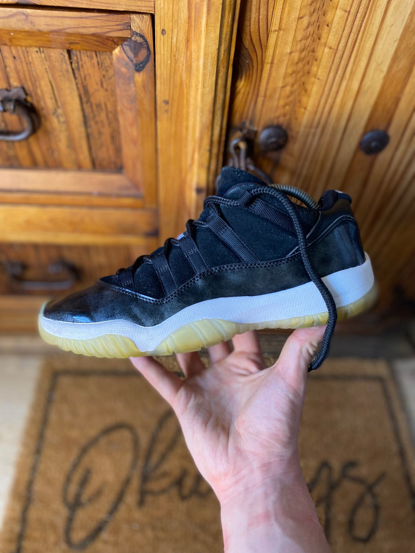 JORDAN 11 LOW ‘BARONS’ - UK 8