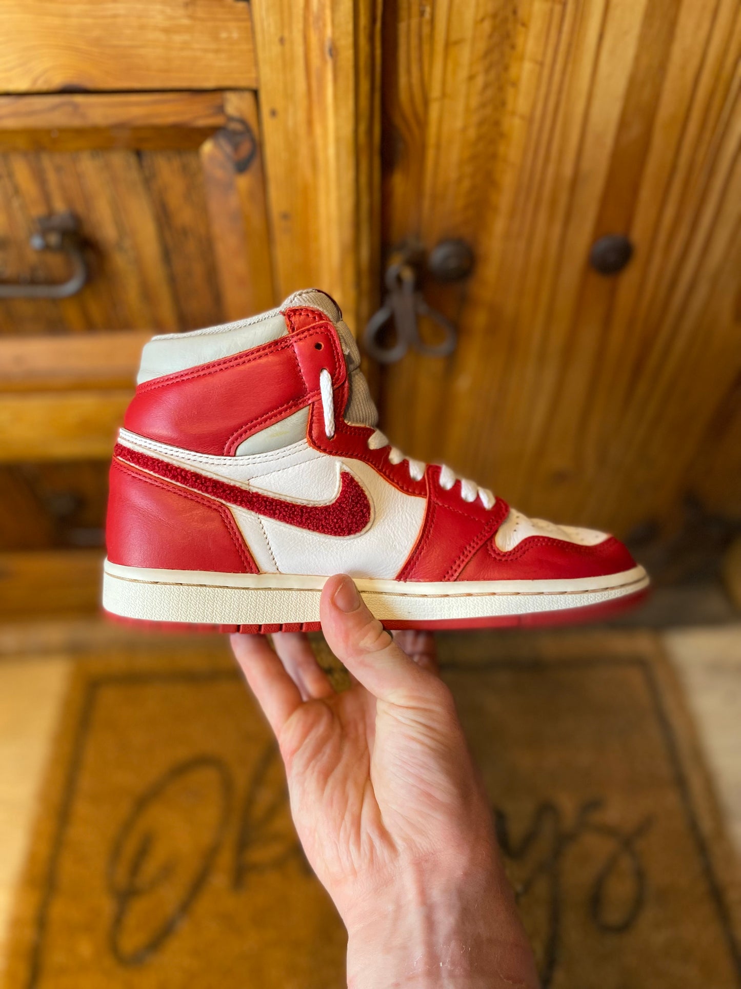 JORDAN 1 HIGH ‘VARSITY RED’ - UK 4.5