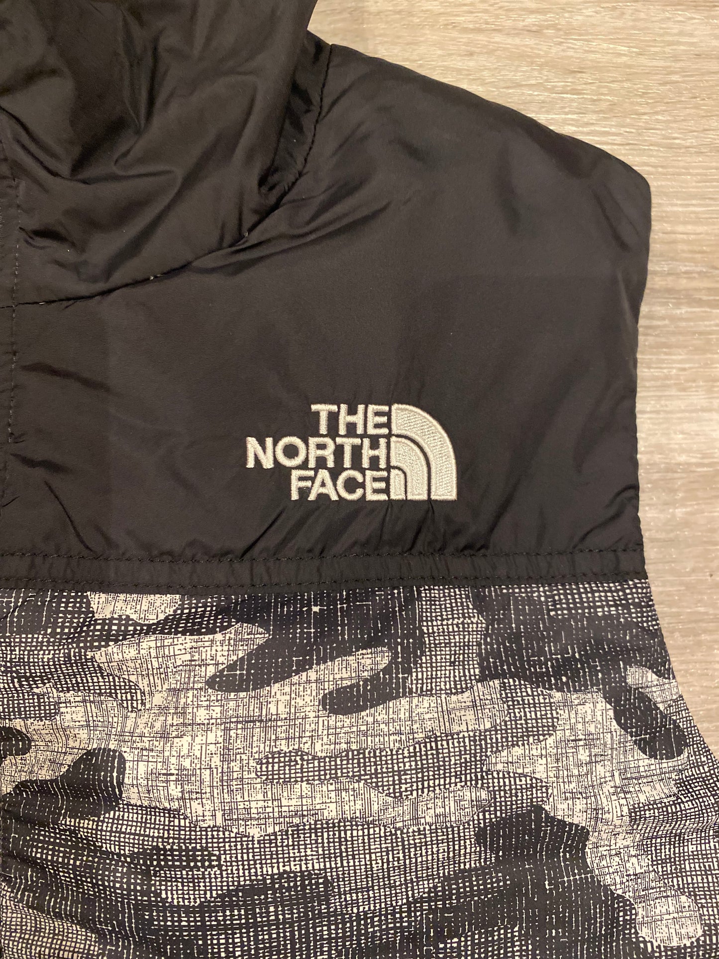 THE NORTH FACE NUPTSE 700 PUFFER GILET - JUNIOR XL