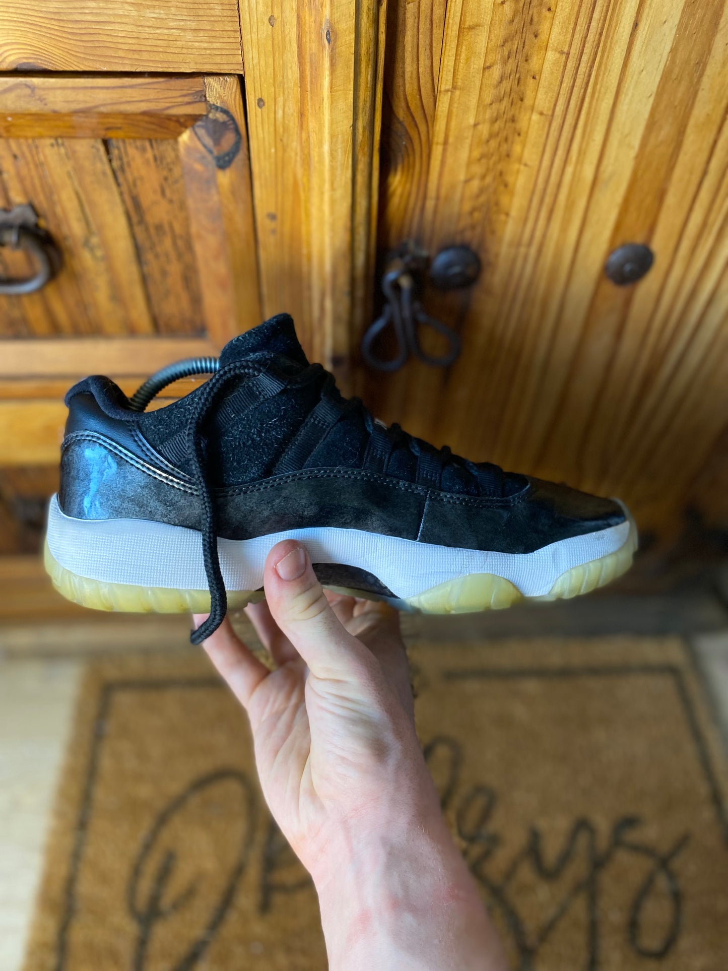 JORDAN 11 LOW ‘BARONS’ - UK 8