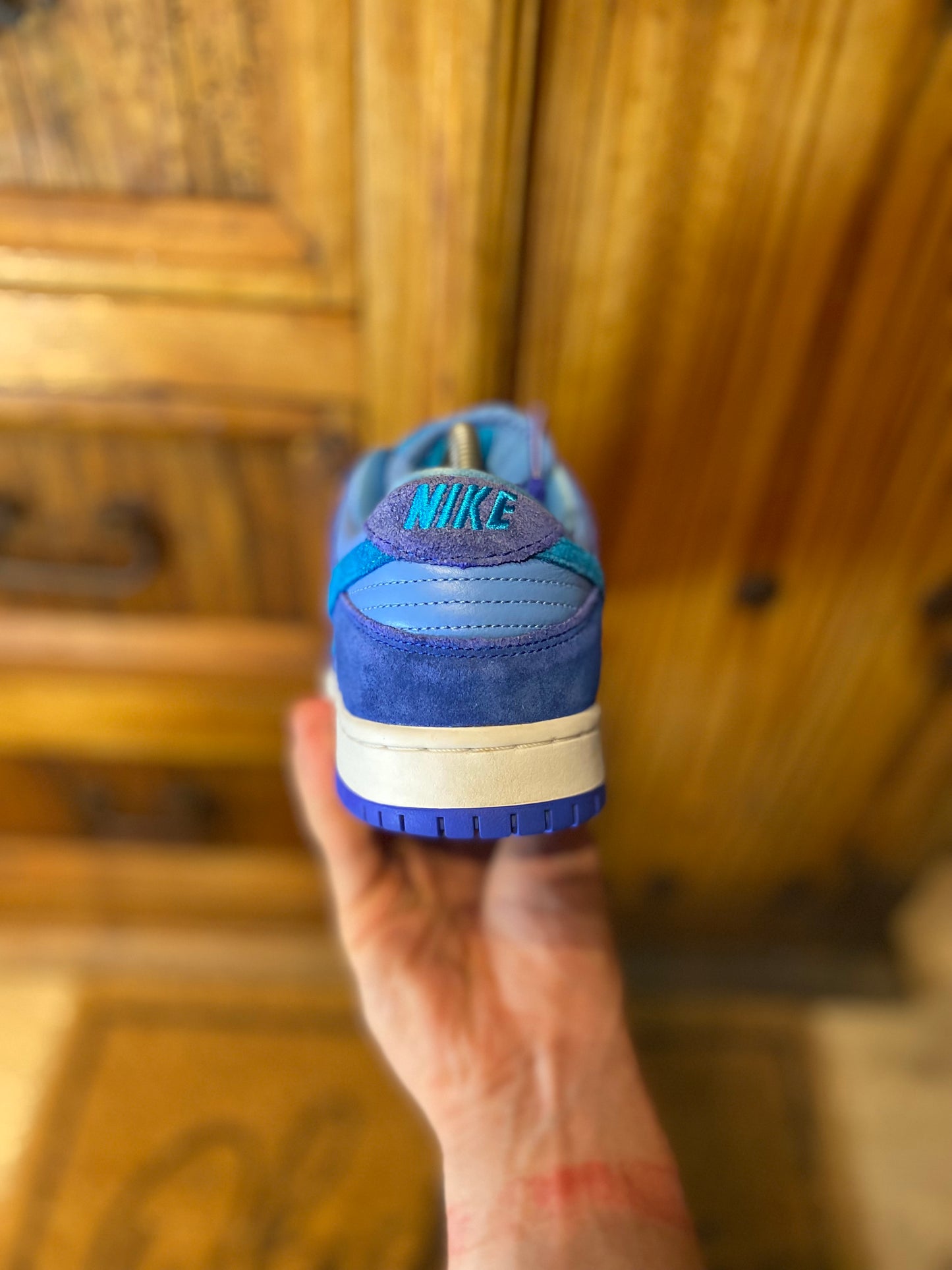NIKE SB DUNK LOW ‘BLUE RASPBERRY’ - UK 7