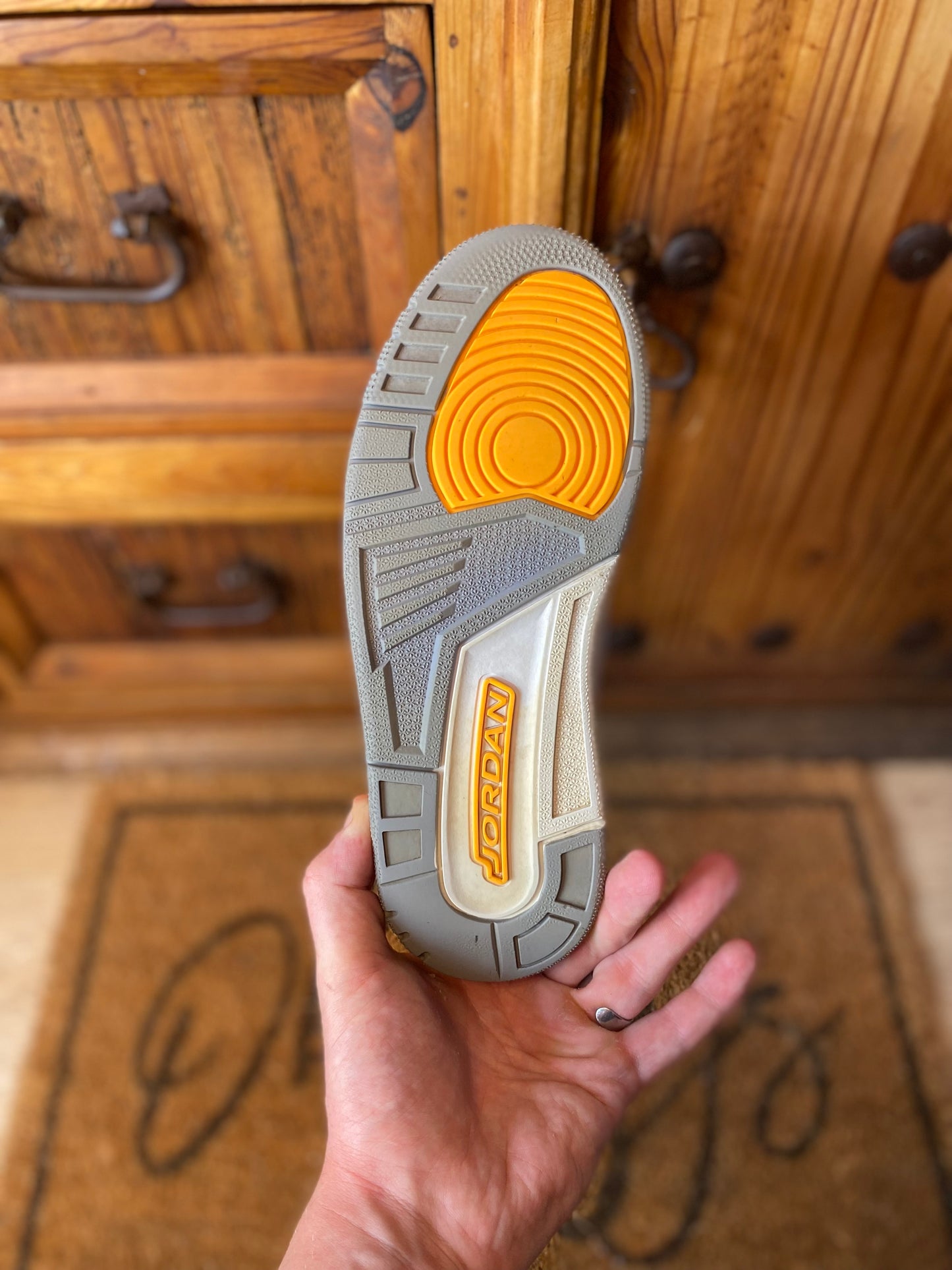 JORDAN 3 ‘LASER ORANGE’ - UK 5.5