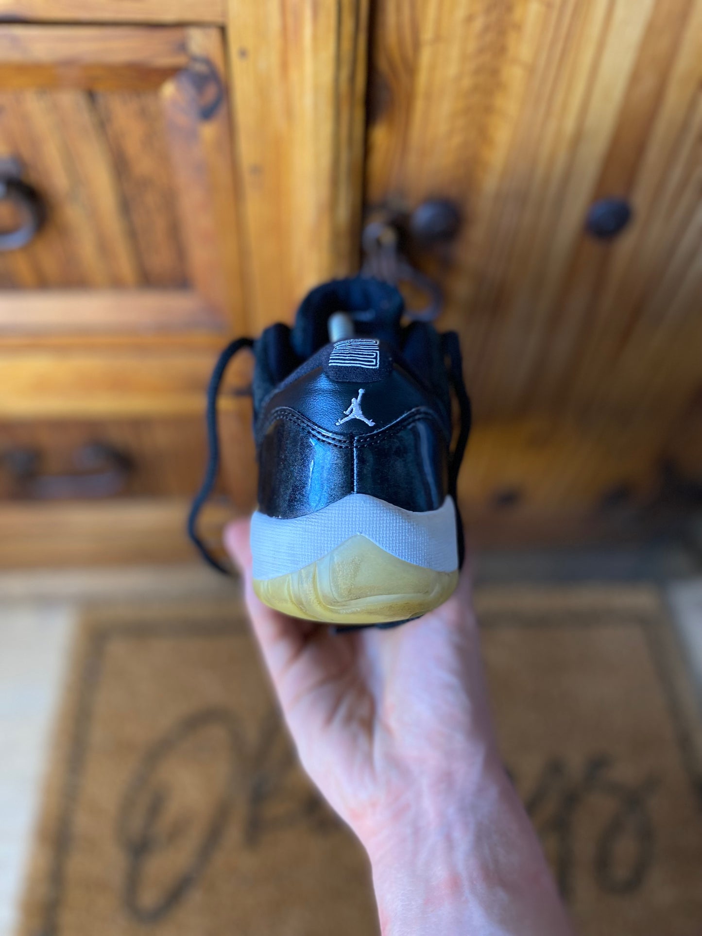 JORDAN 11 LOW ‘BARONS’ - UK 8