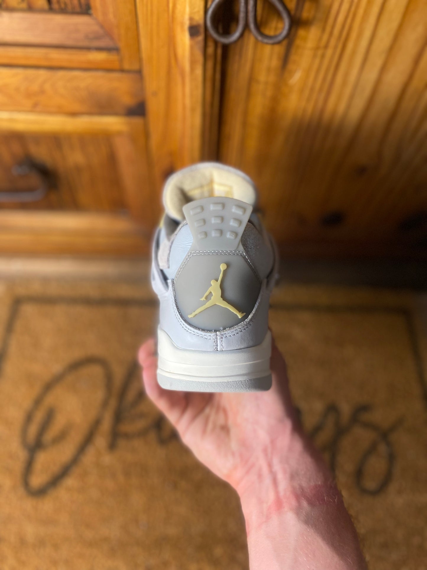 JORDAN 4 ‘CRAFT PHOTON DUST’ - UK 7