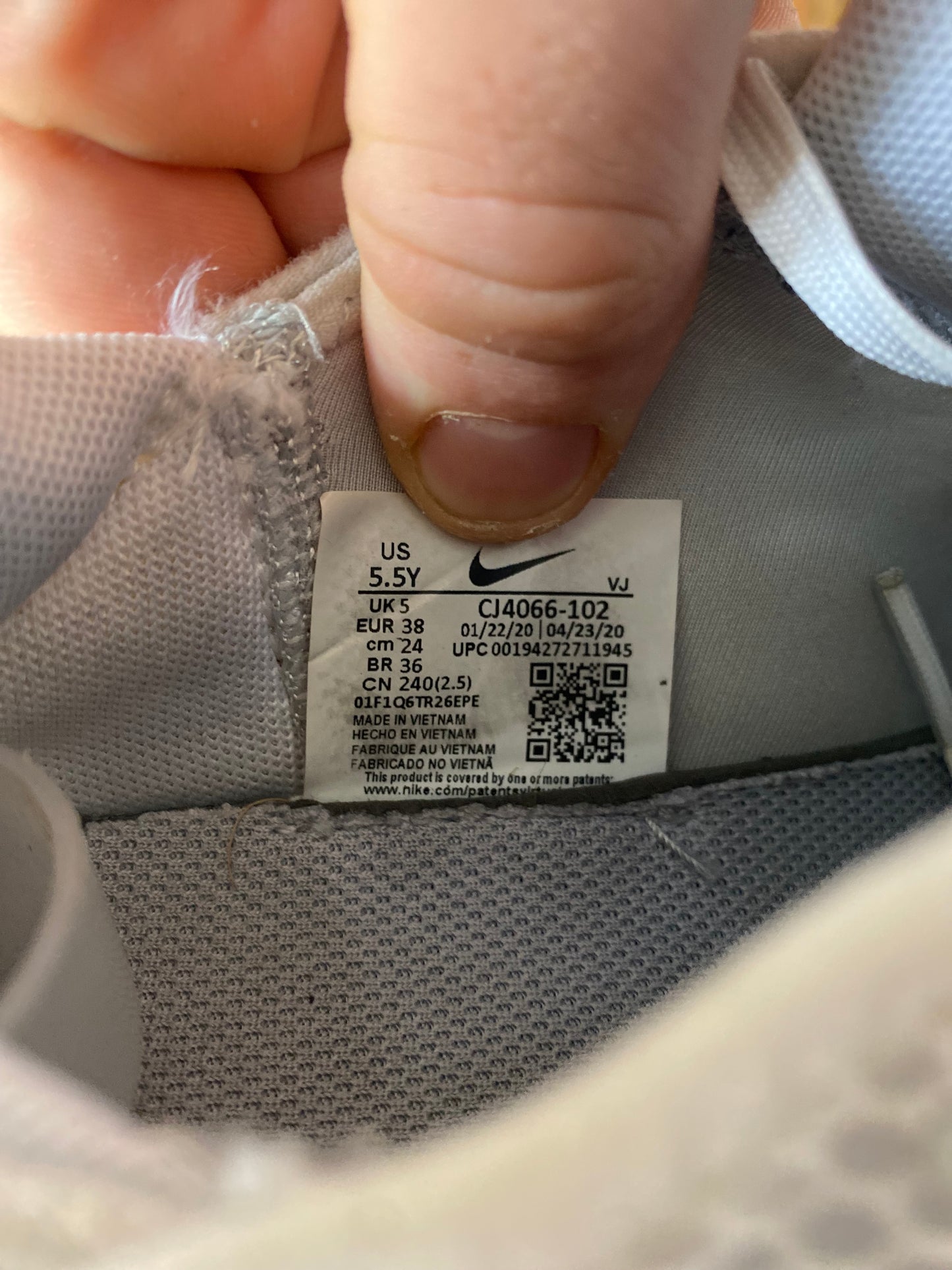 NIKE AIR MAX 2090 ‘WHITE WOLF GREY’ - UK 5