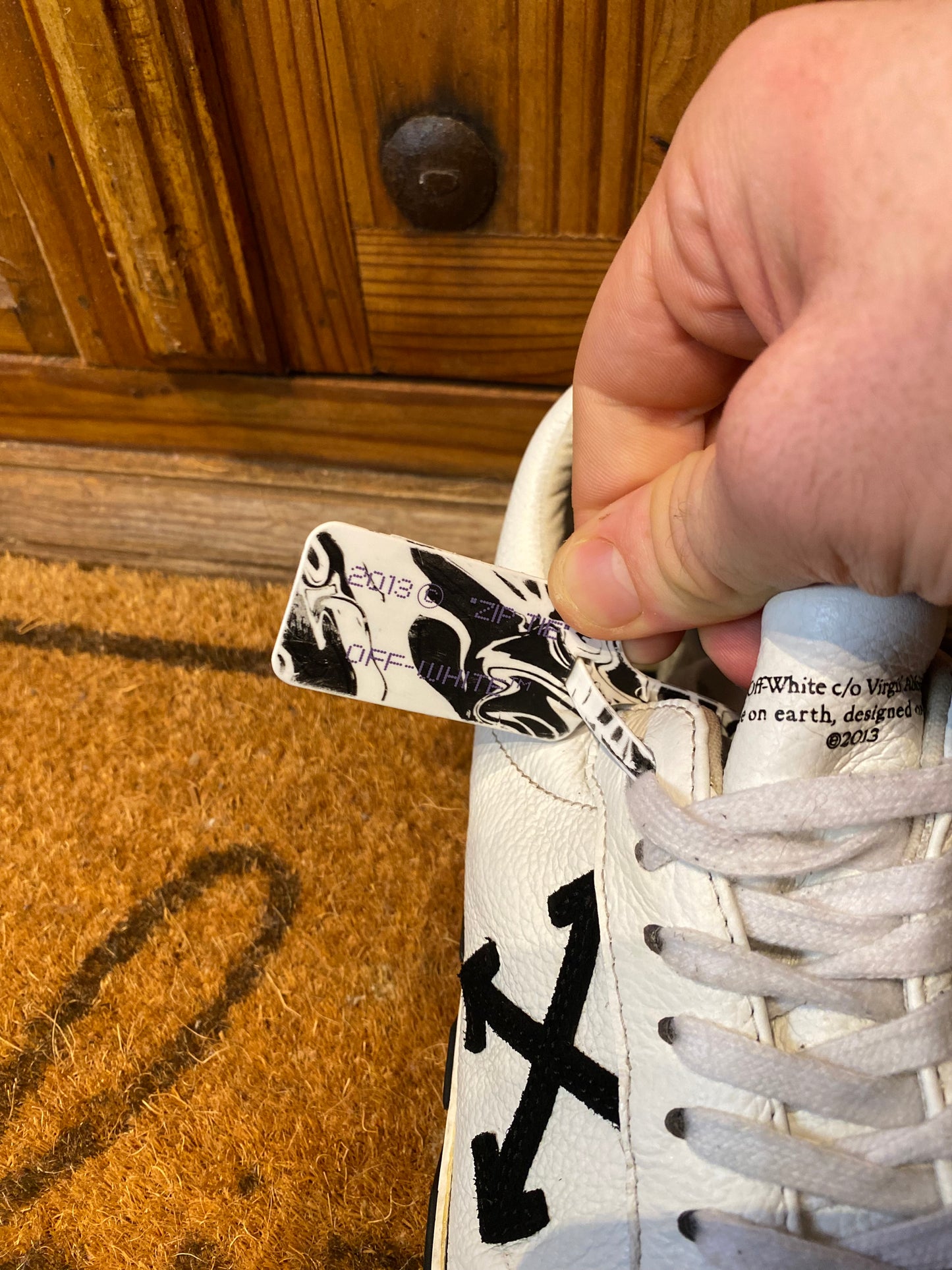 OFF-WHITE VULCANISED ‘CANVAS WHITE BLACK’ - UK 9