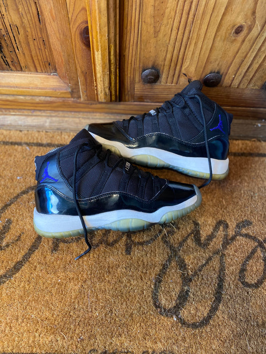 JORDAN 11 ‘SPACE JAM’ - UK 4