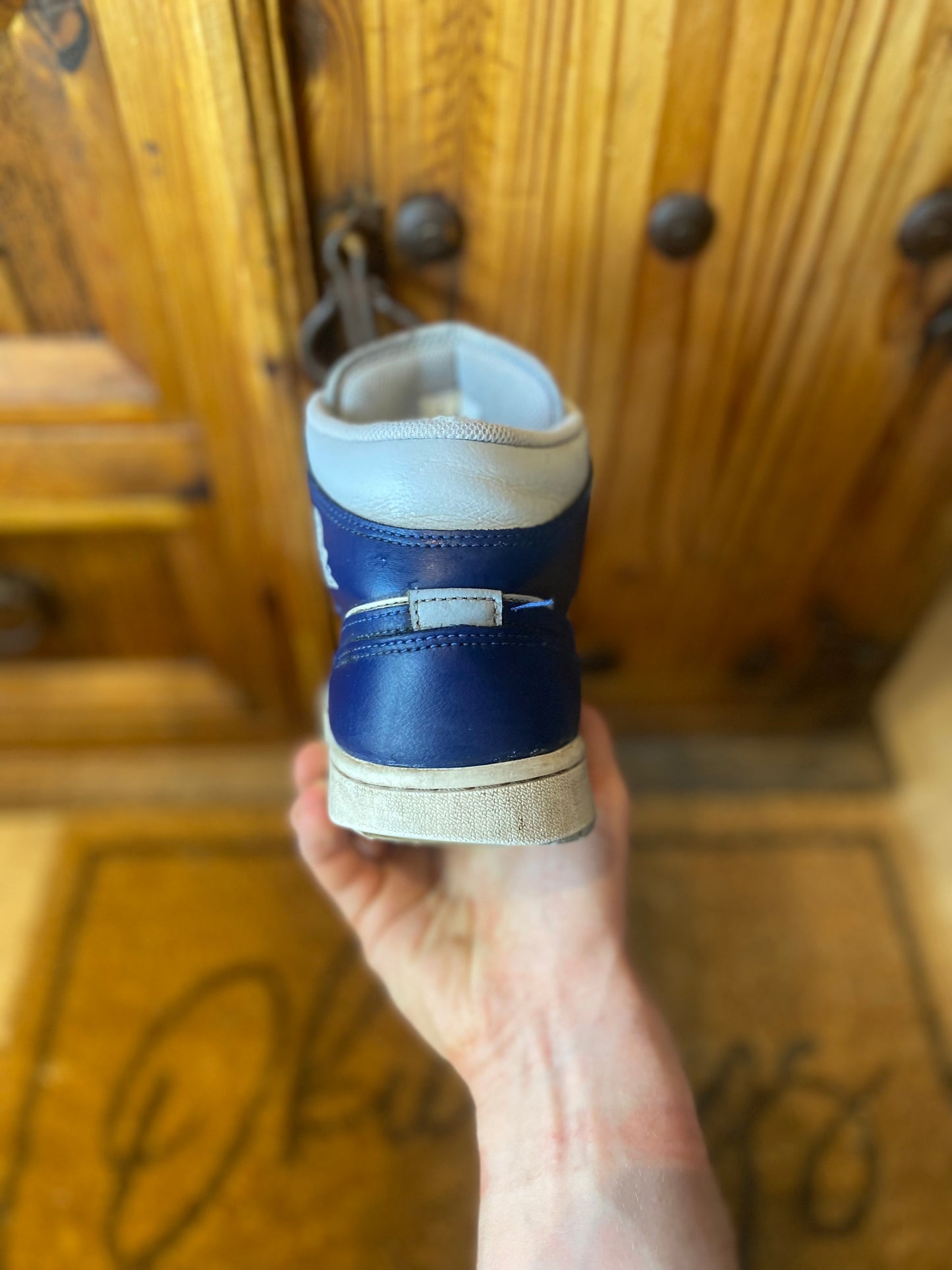 JORDAN 1 MID ‘WOLF GREY MIDNIGHT NAVY’ - UK 9