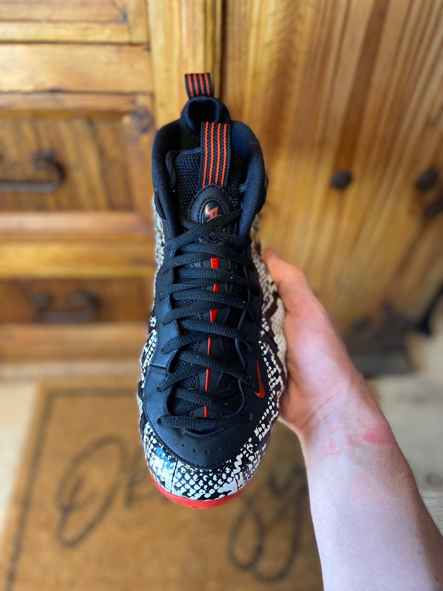 NIKE AIR FOAMPOSITE ‘ALBINO SNAKESKIN’ - UK 9