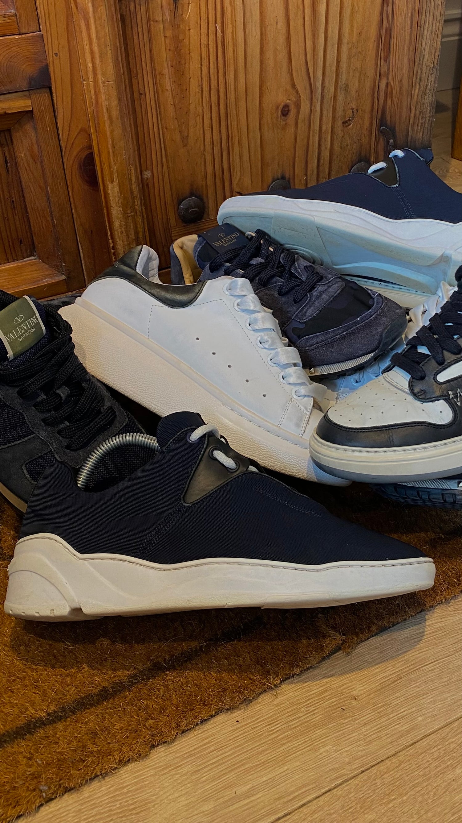 DESIGNER KICKS