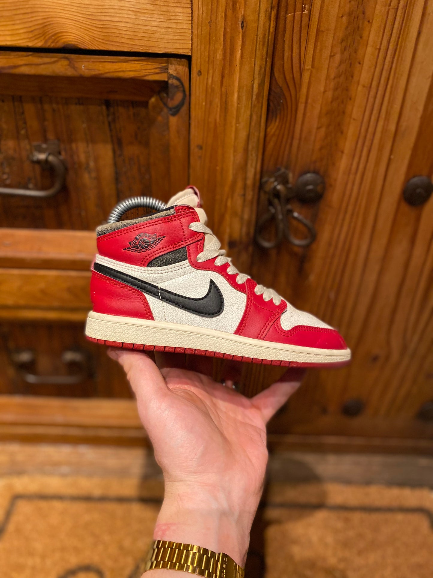 JORDAN 1 HIGH ‘CHICAGO LOST & FOUND’ - UK 13.5 PS