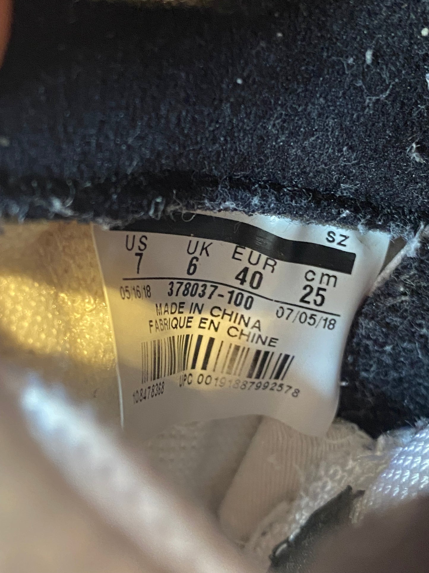JORDAN 11 ‘CONCORD’ - UK 6