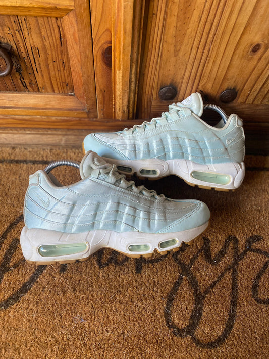 NIKE AIR MAX 95 ‘FIBREGLASS’ - UK 6