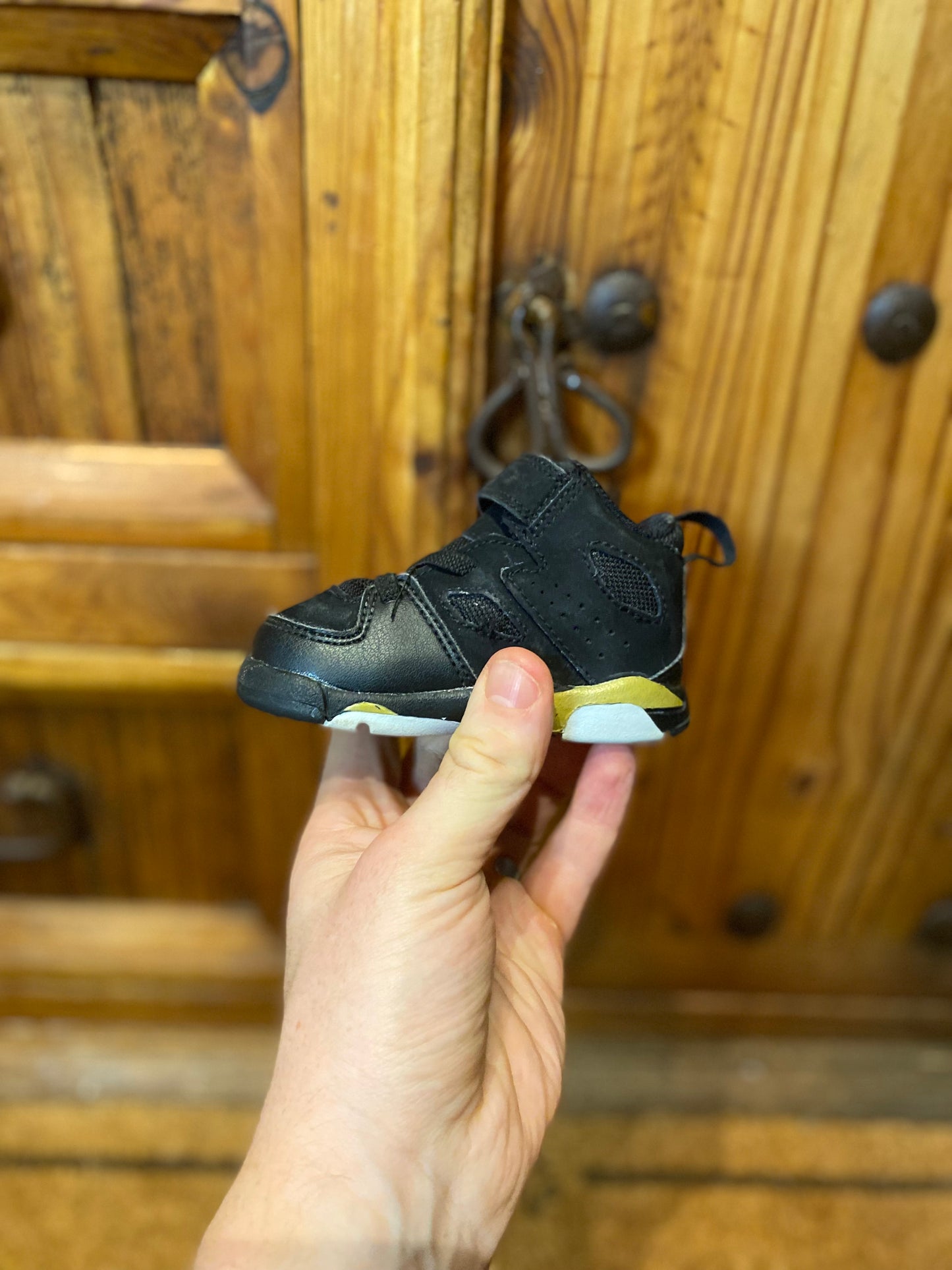 JORDAN FLIGHT 91’ ‘BLACK METALLIC GOLD’ - UK 3.5 TD